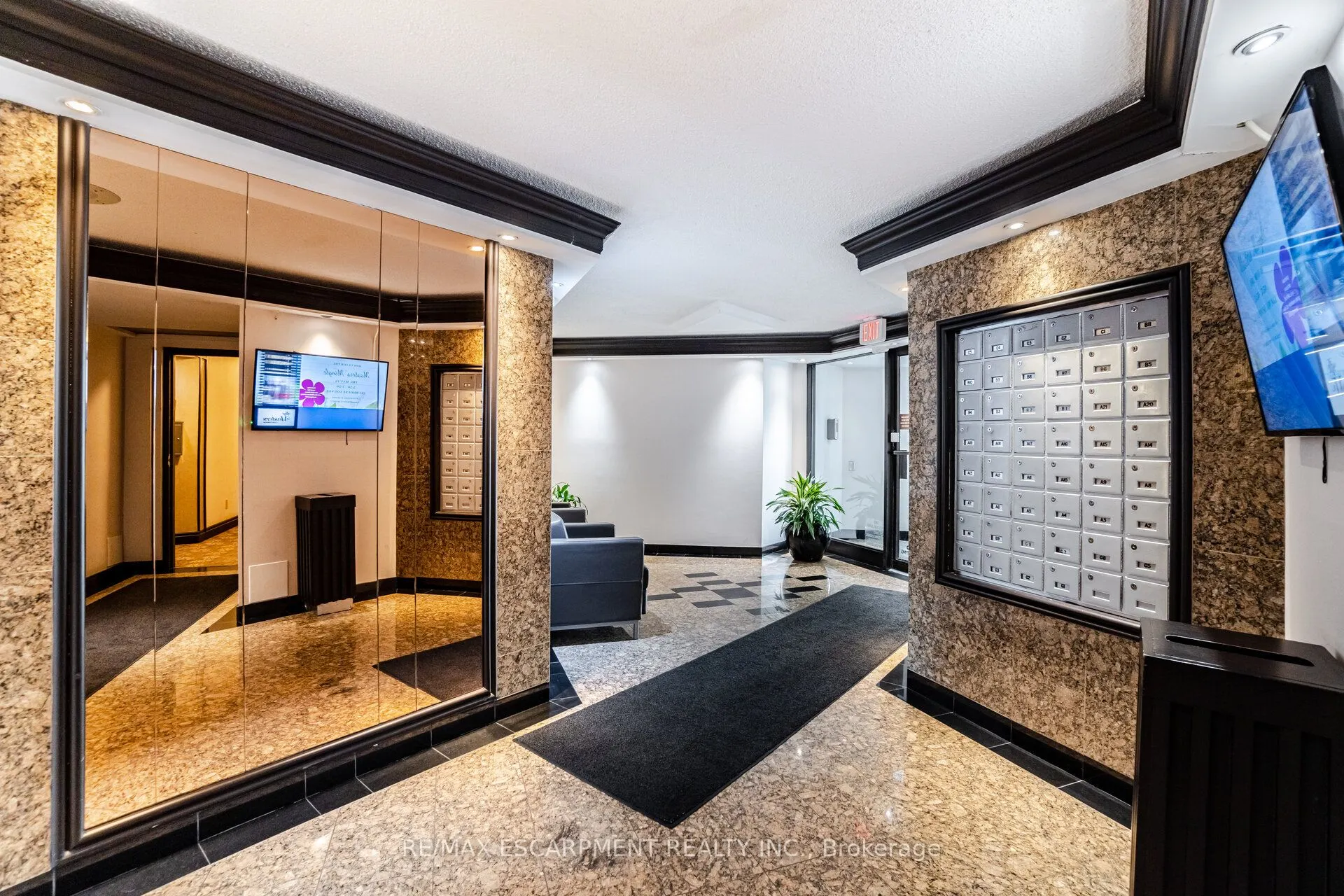 299 Mill Road, #409