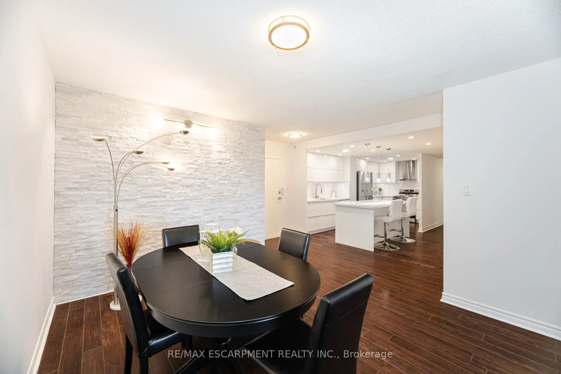 299 Mill Road, #409