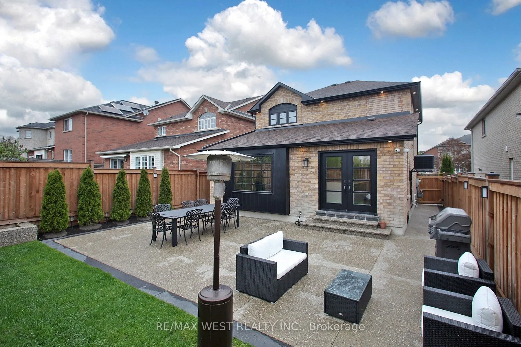4 Gray Park Drive NE