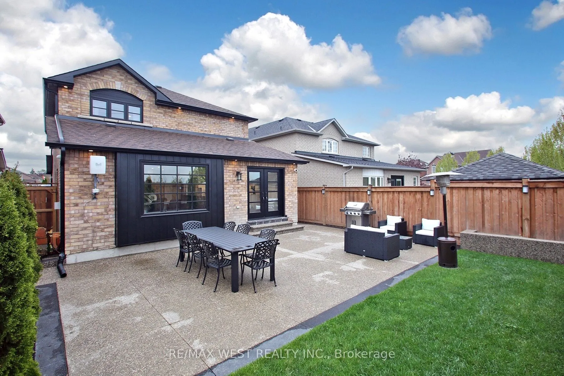 4 Gray Park Drive NE