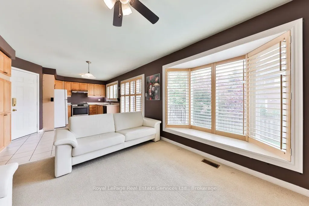 1332 Sagewood Crescent