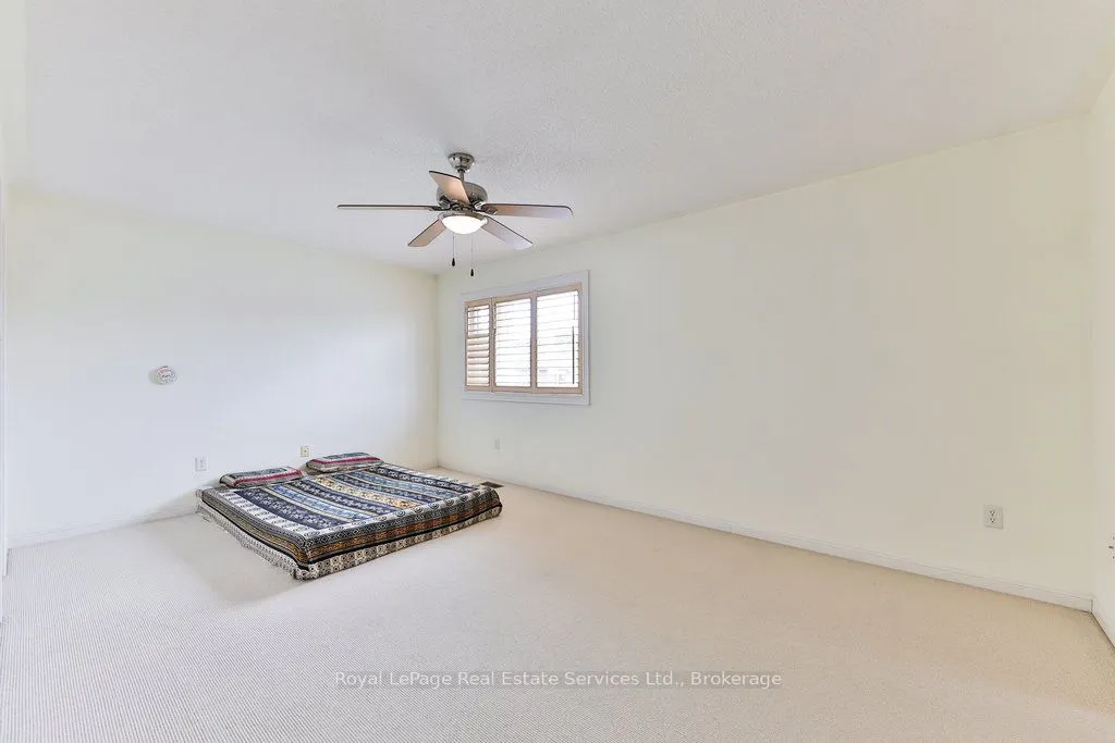 1332 Sagewood Crescent