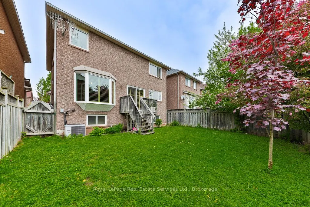 1332 Sagewood Crescent