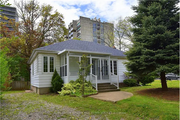 430 Queen Mary Drive