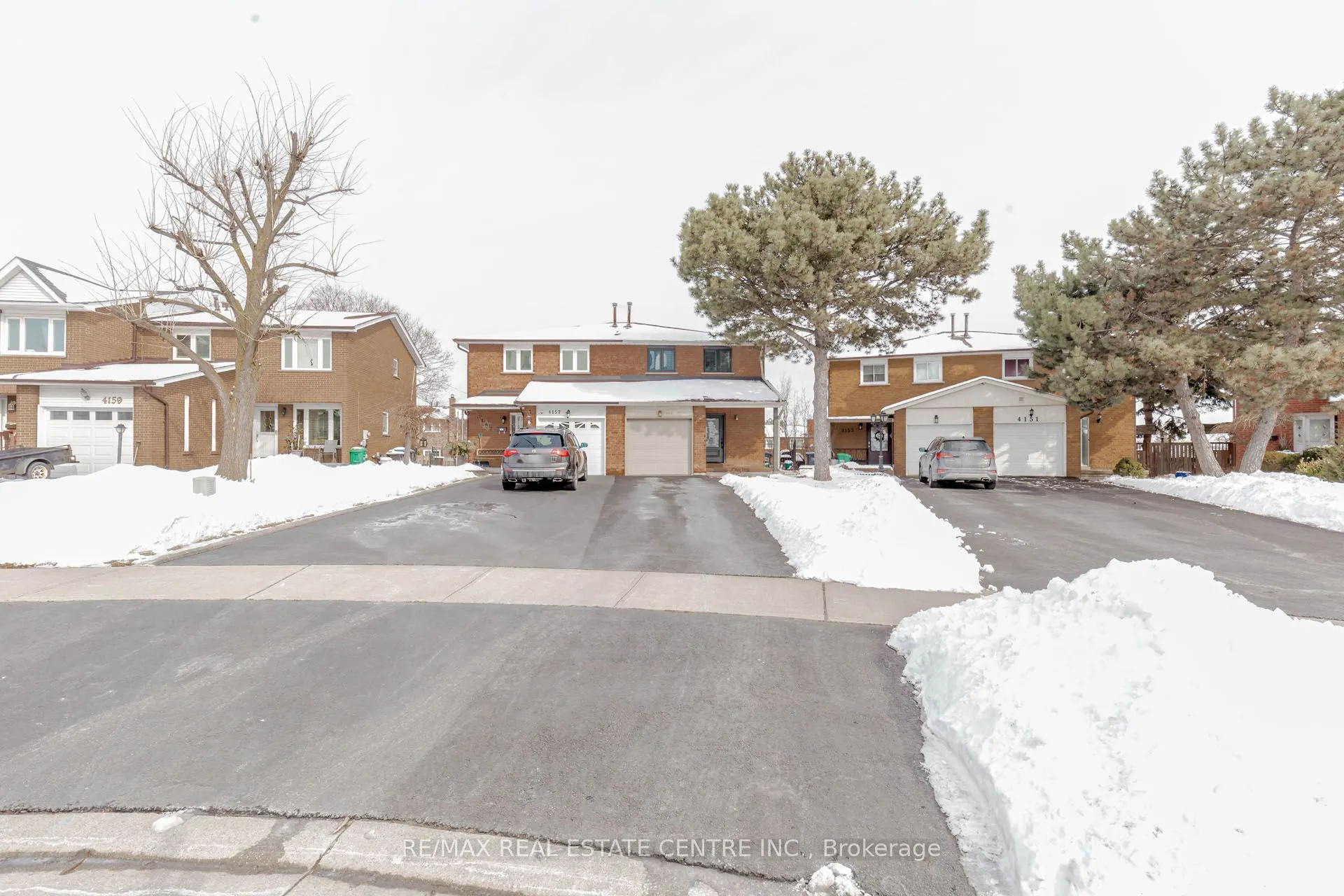 4155 Dursley Crescent