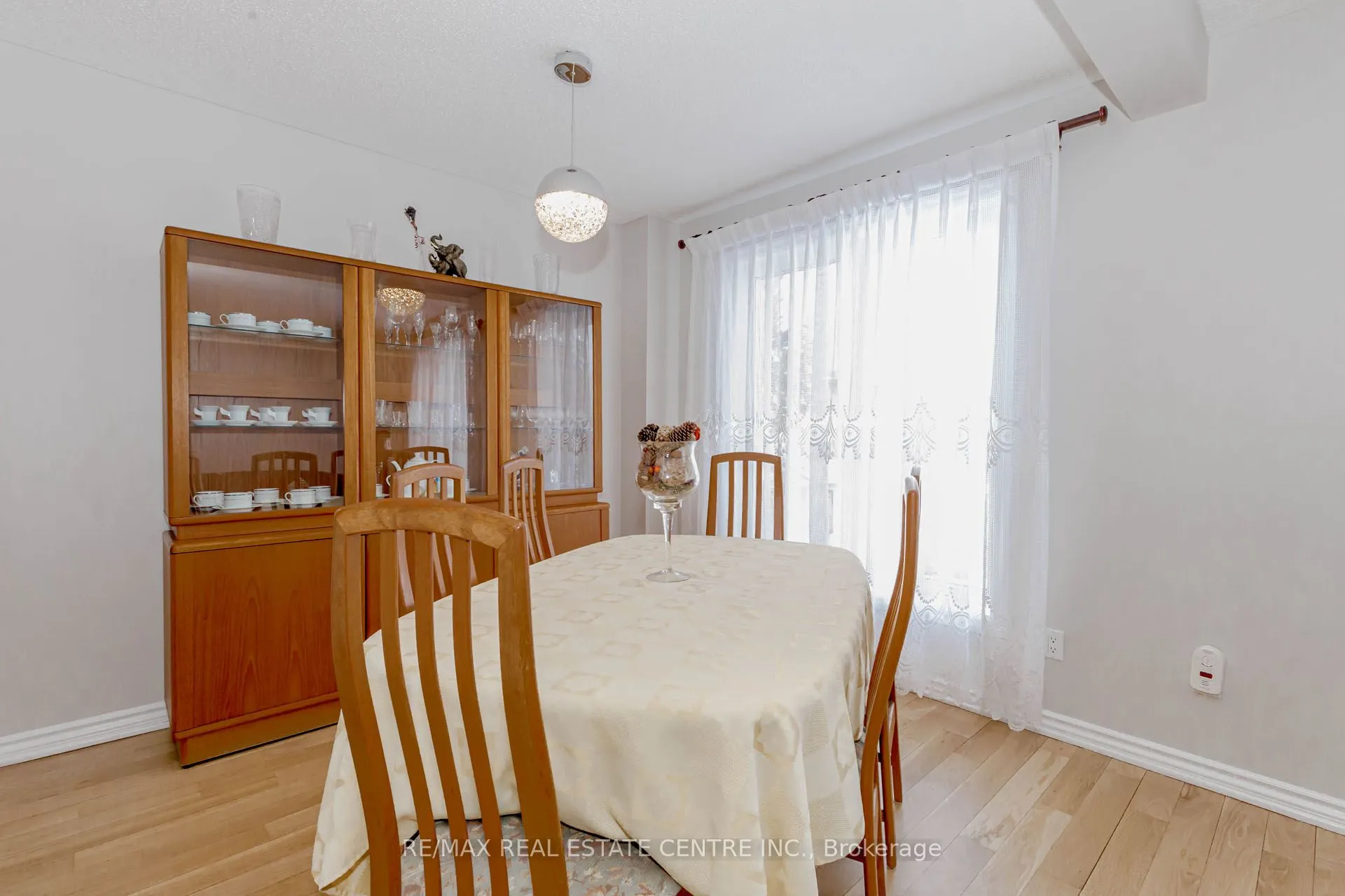 4155 Dursley Crescent