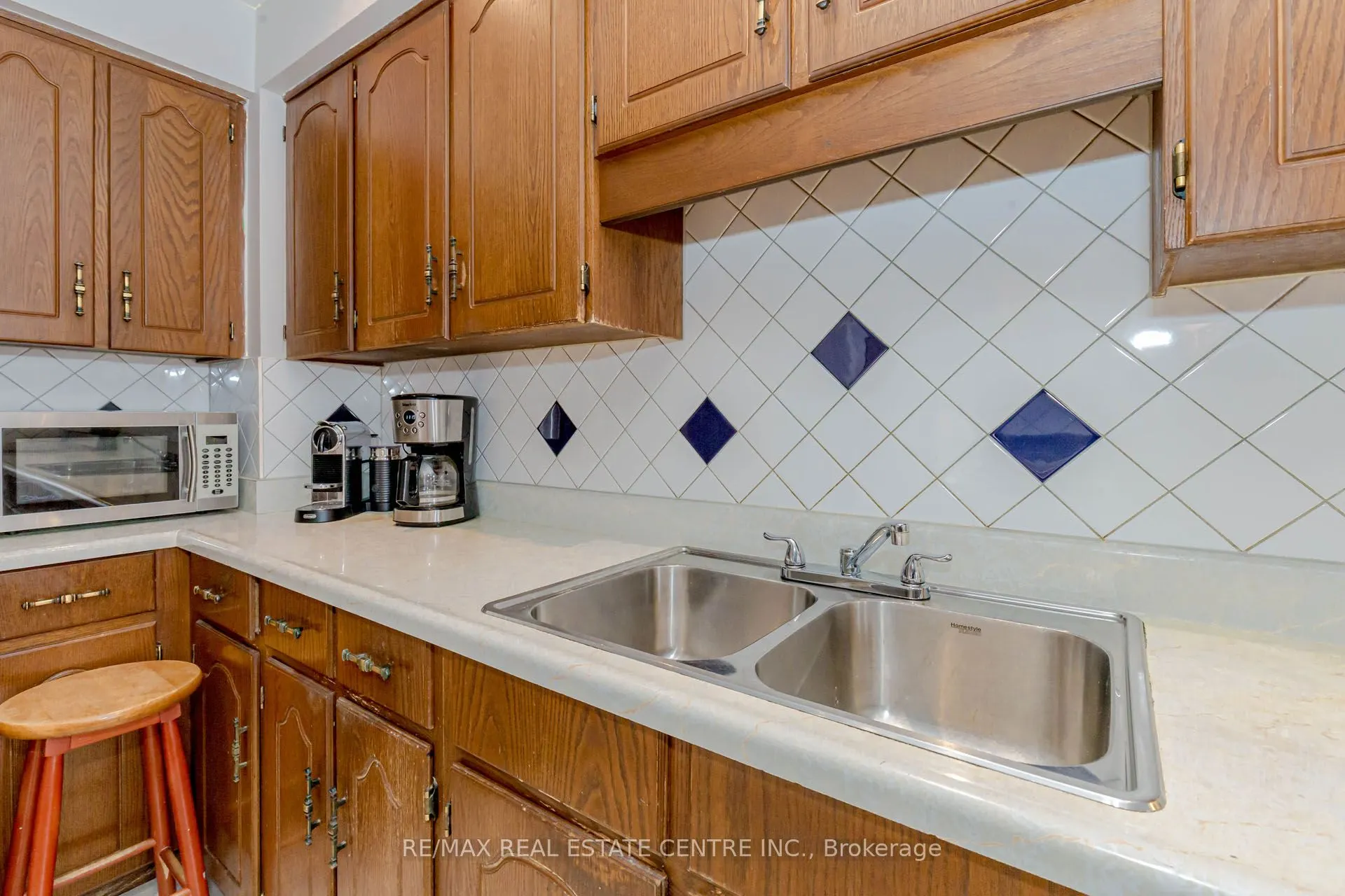 4155 Dursley Crescent