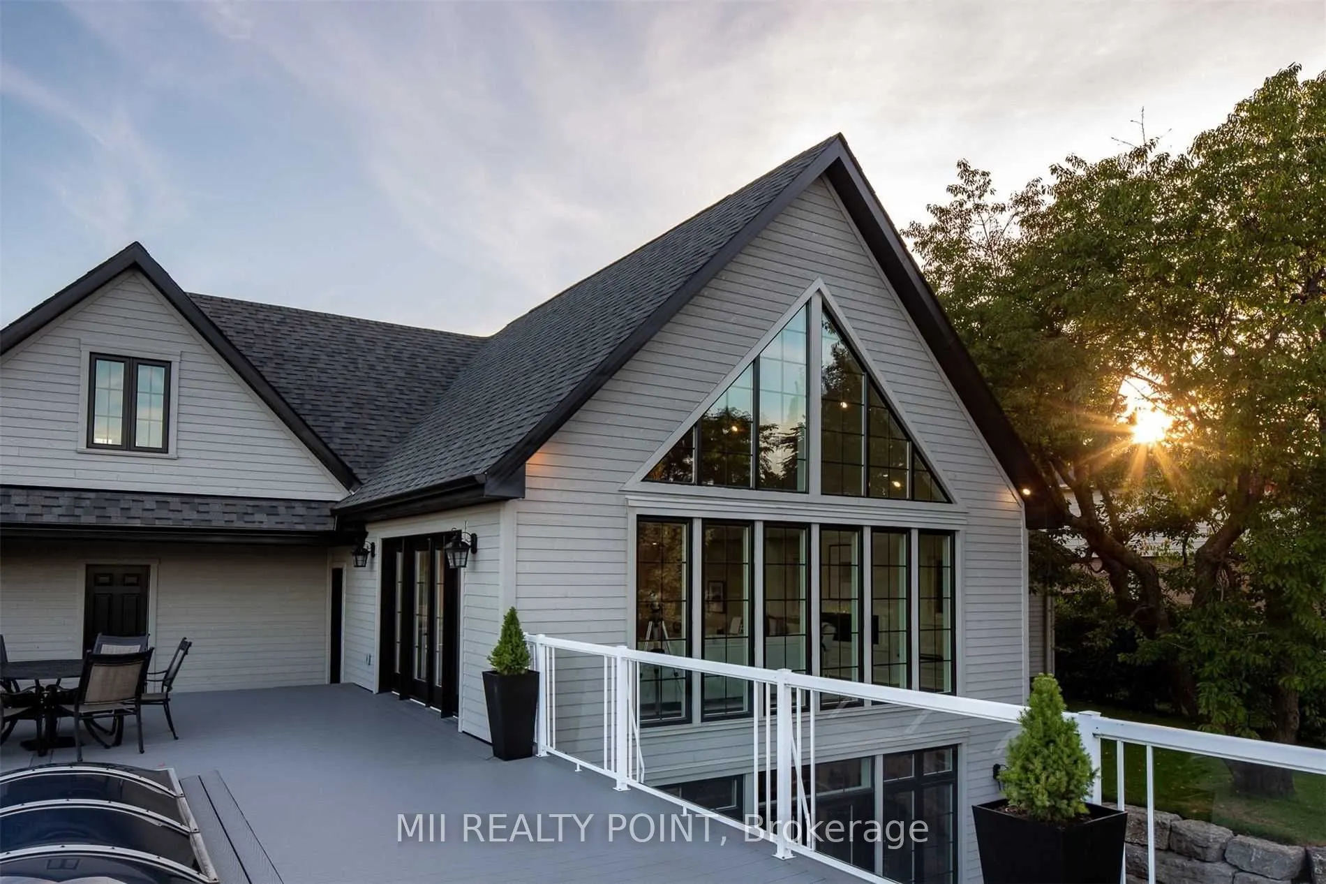 881 Danforth Place