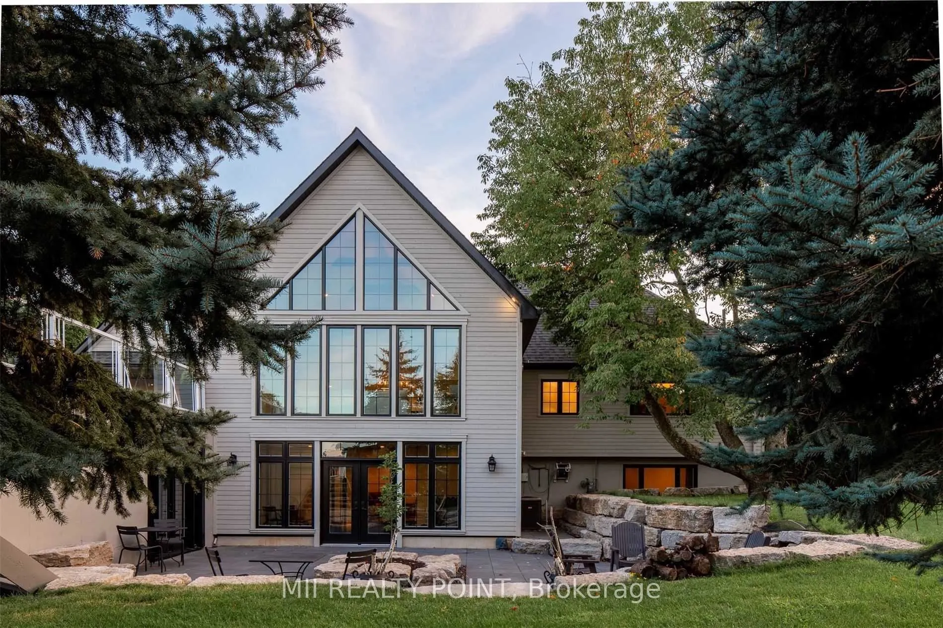 881 Danforth Place