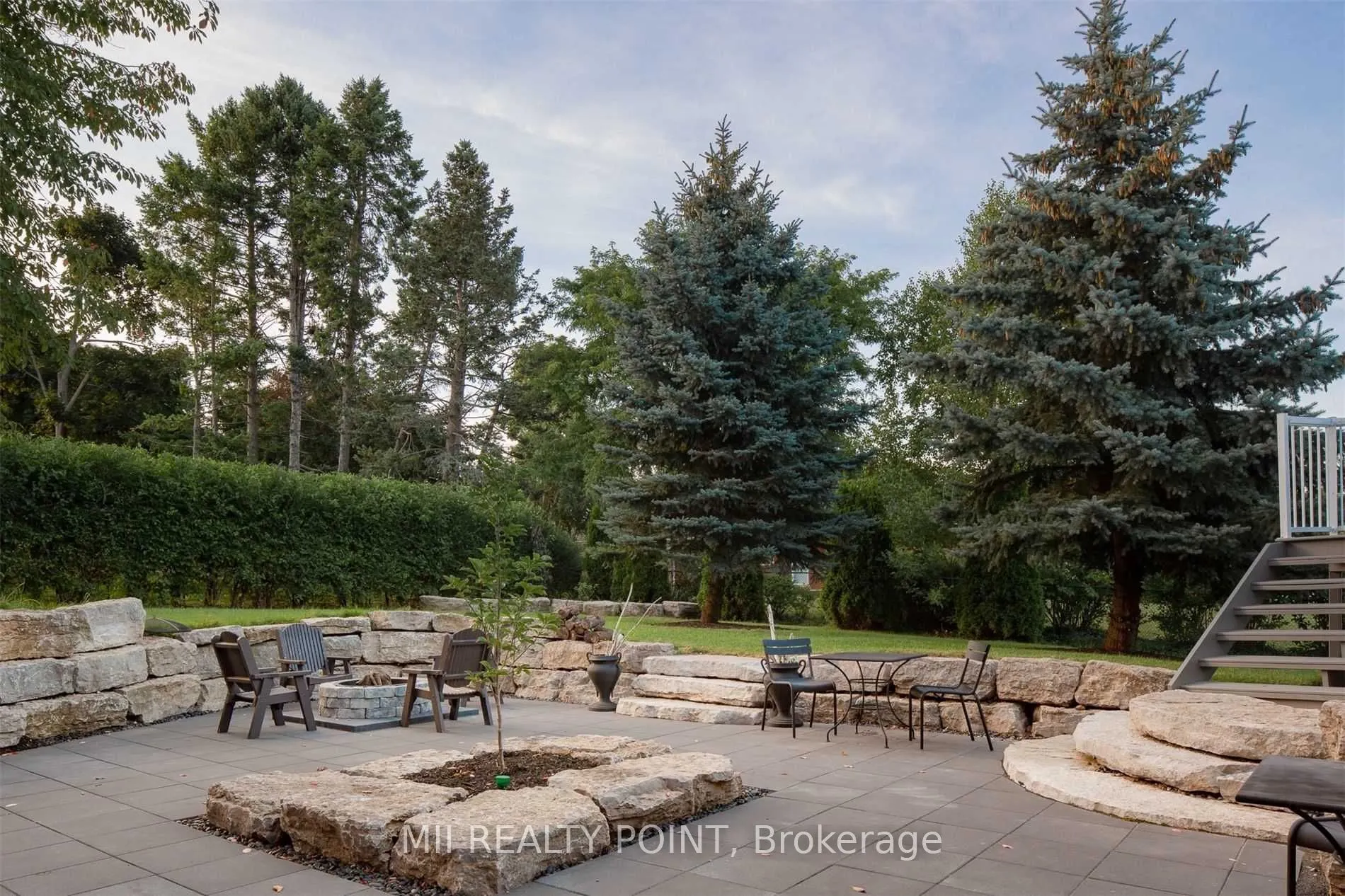 881 Danforth Place