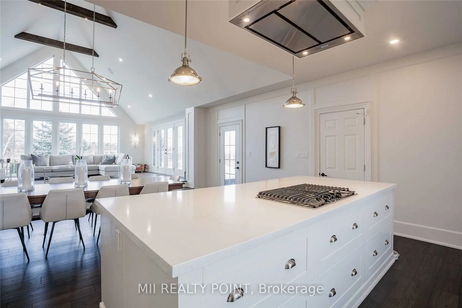 881 Danforth Place