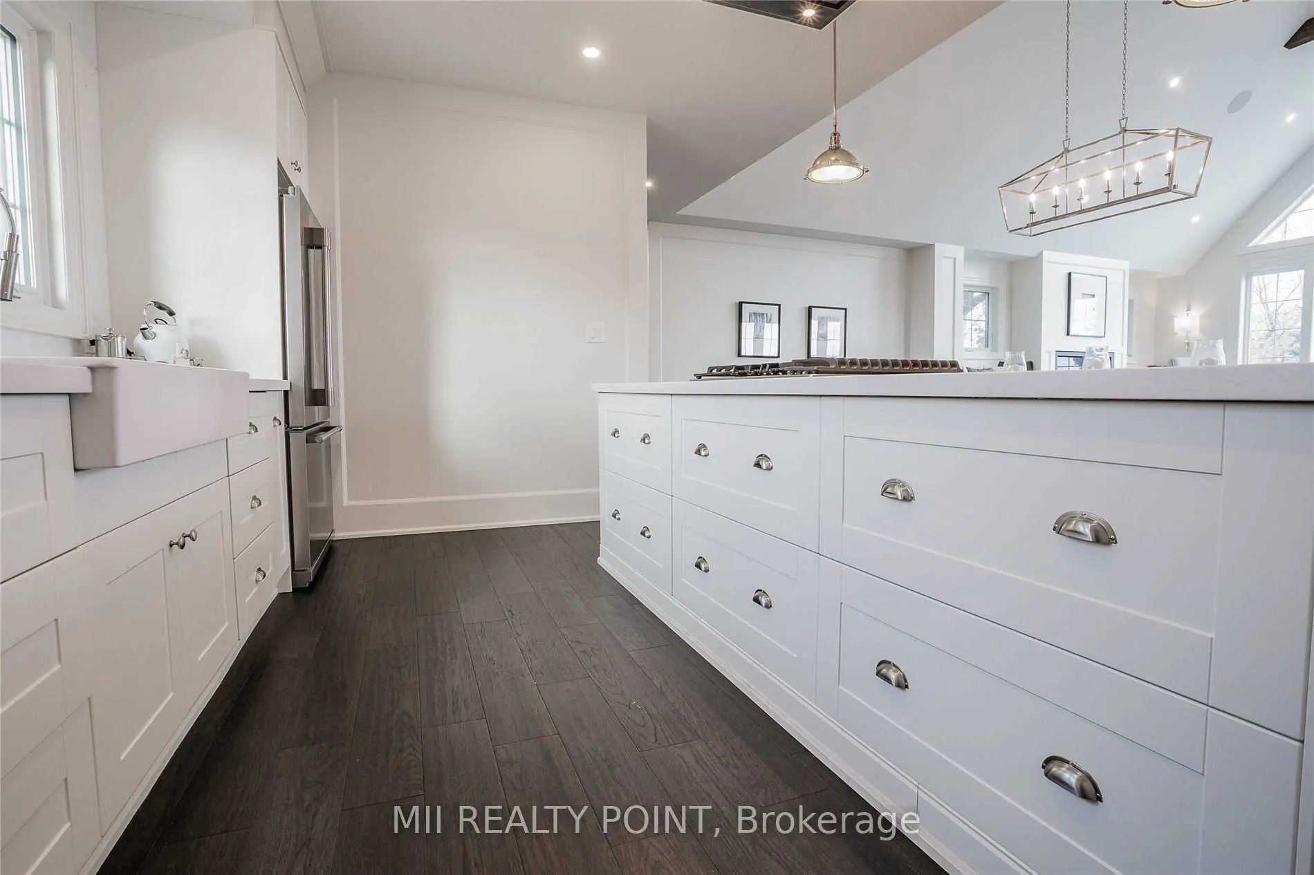 881 Danforth Place