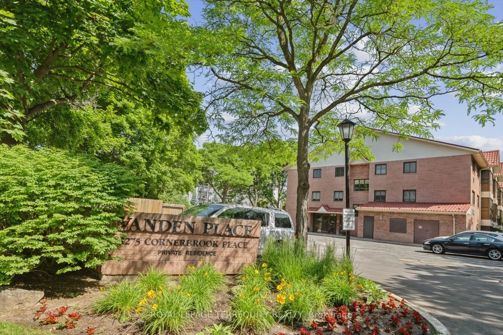 1275 Cornerbrook Place, #208