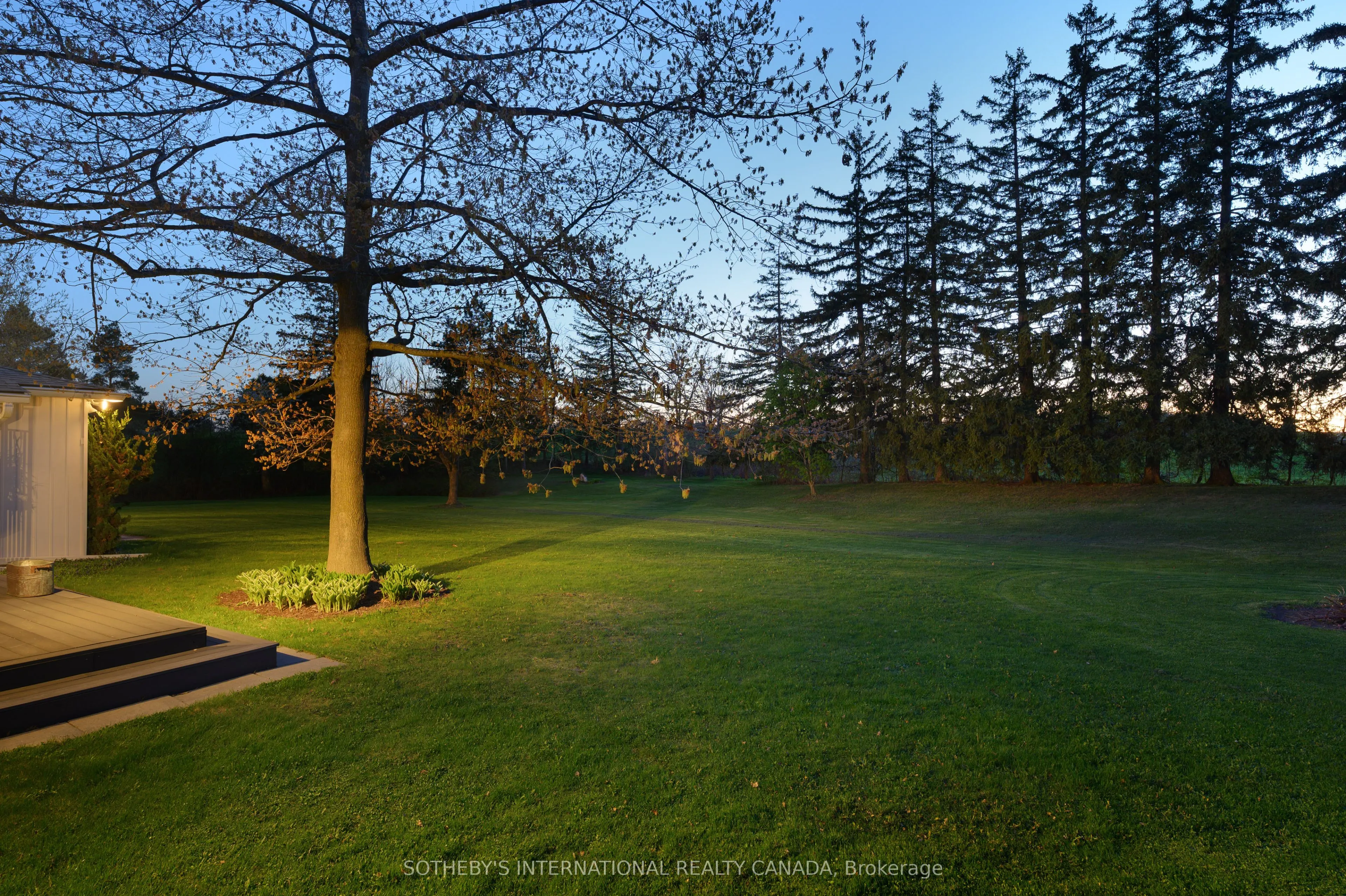 2501 1 Sideroad