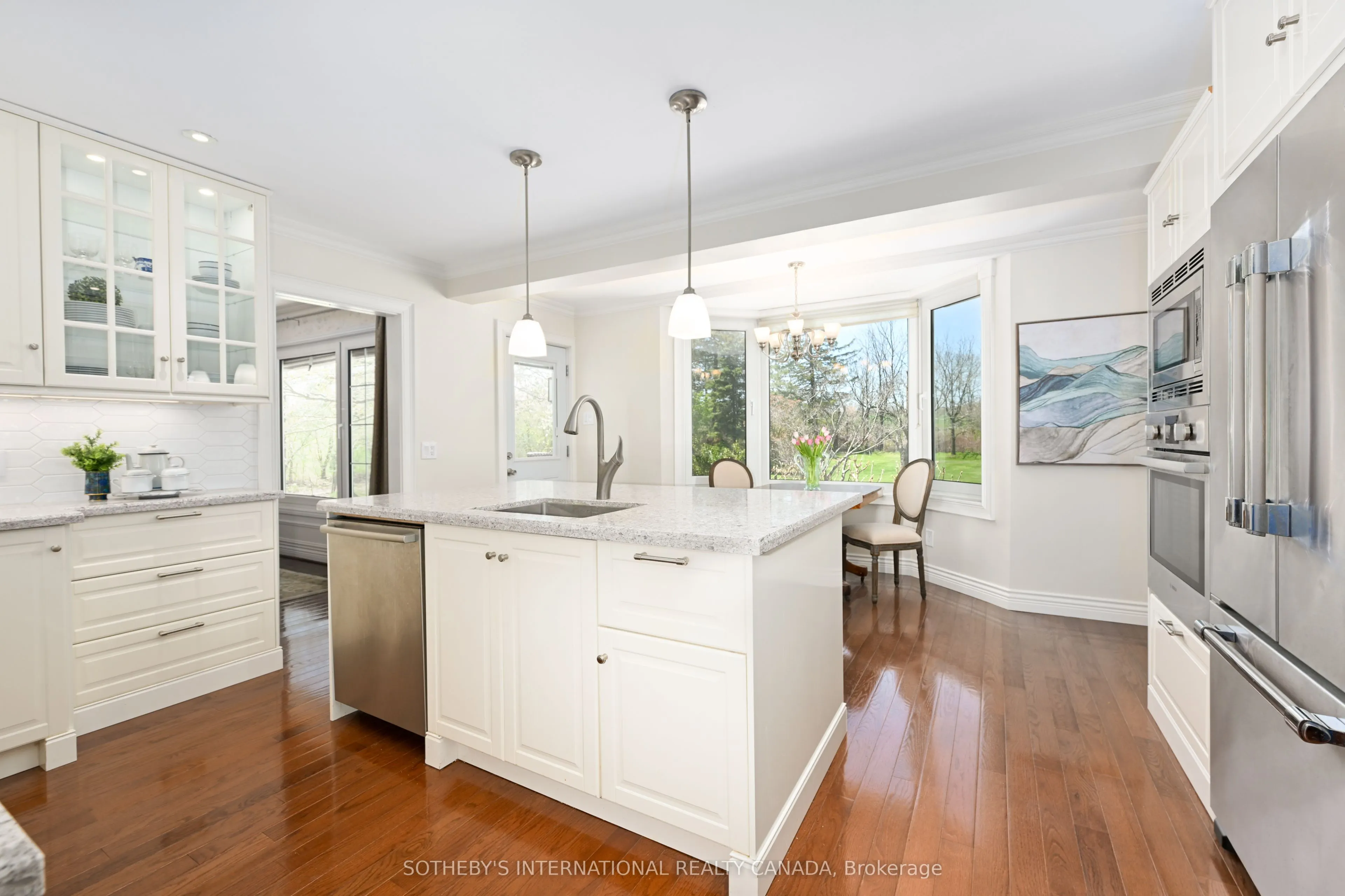2501 1 Sideroad