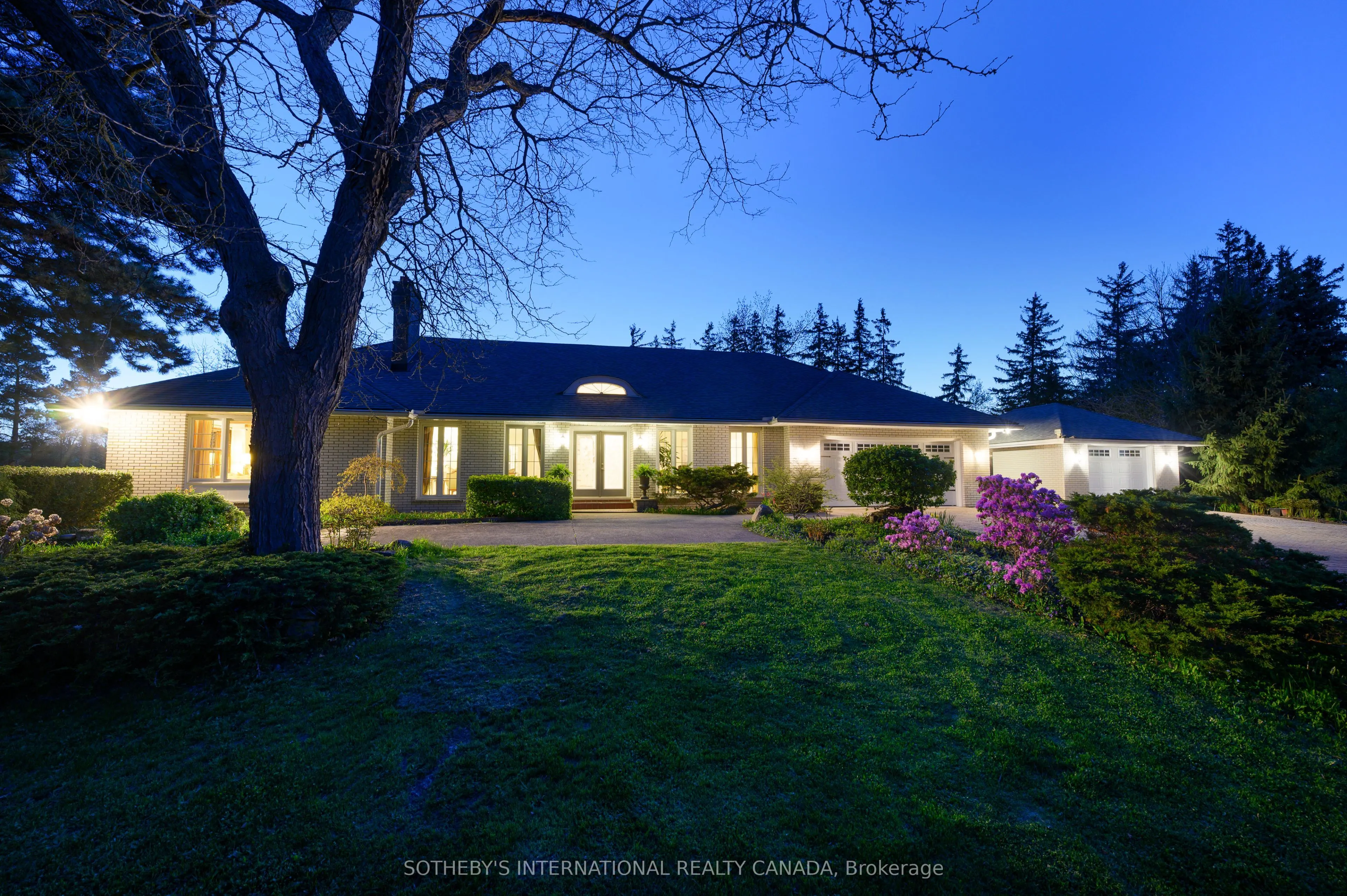 2501 1 Sideroad