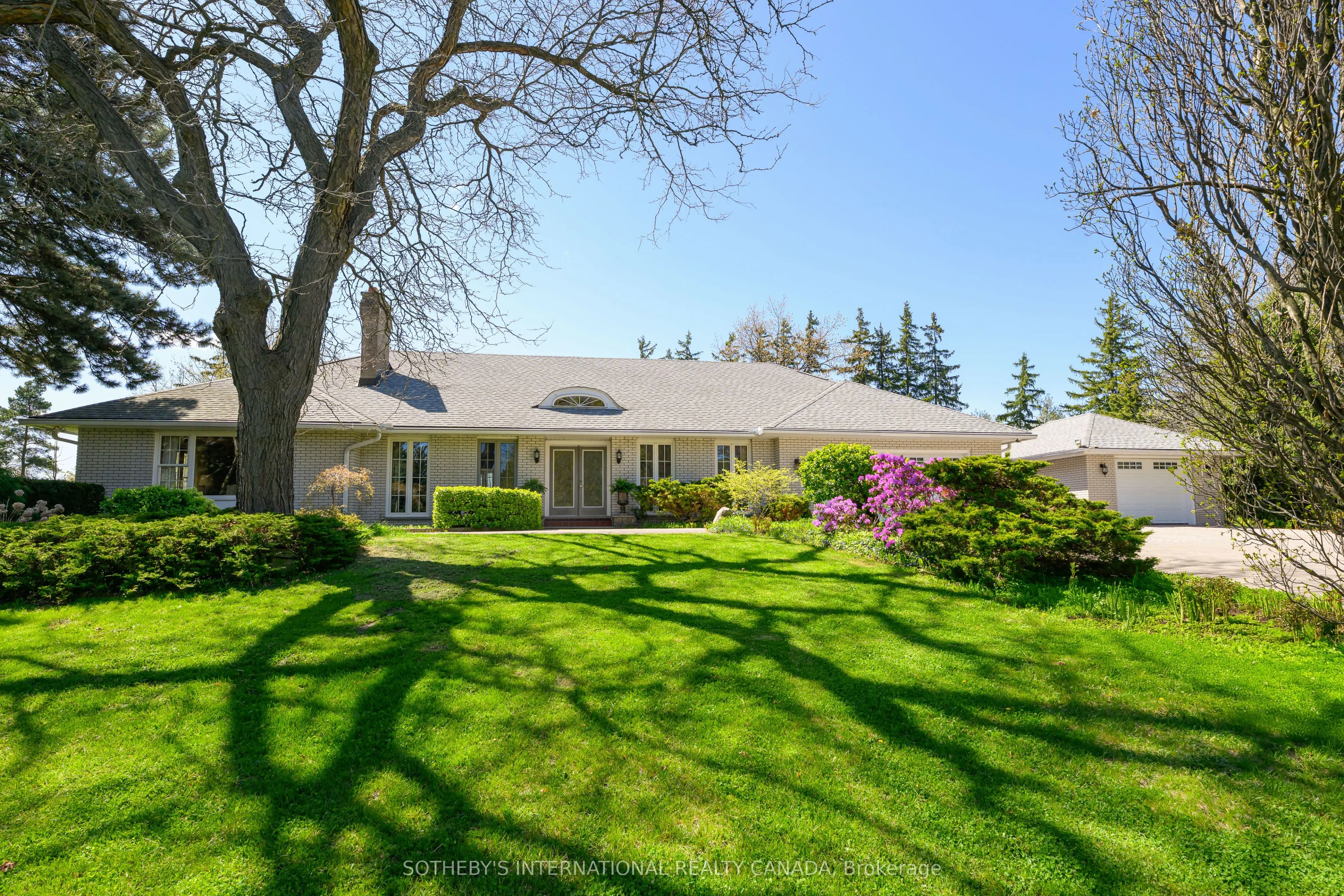 2501 1 Sideroad