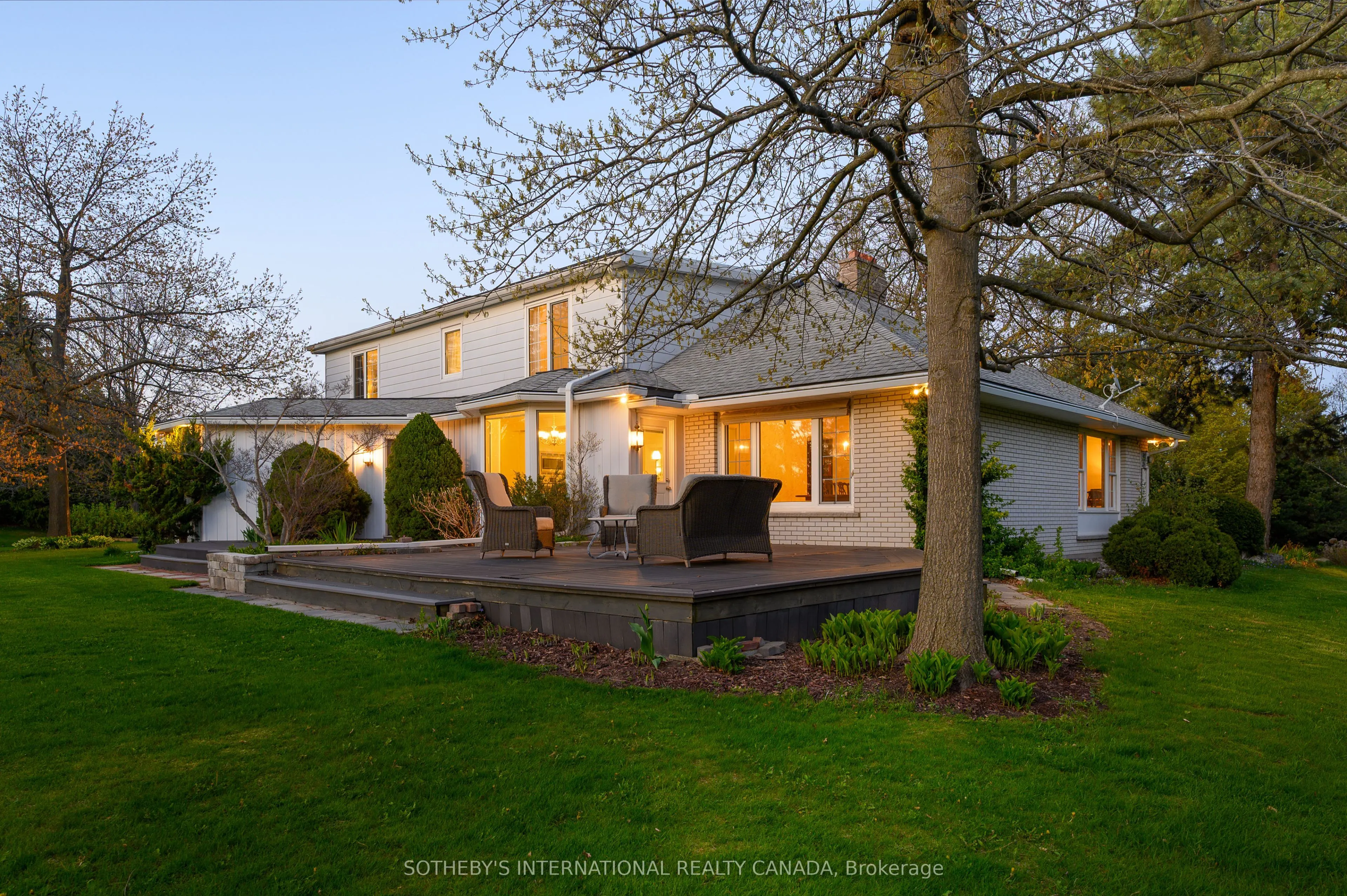 2501 1 Sideroad