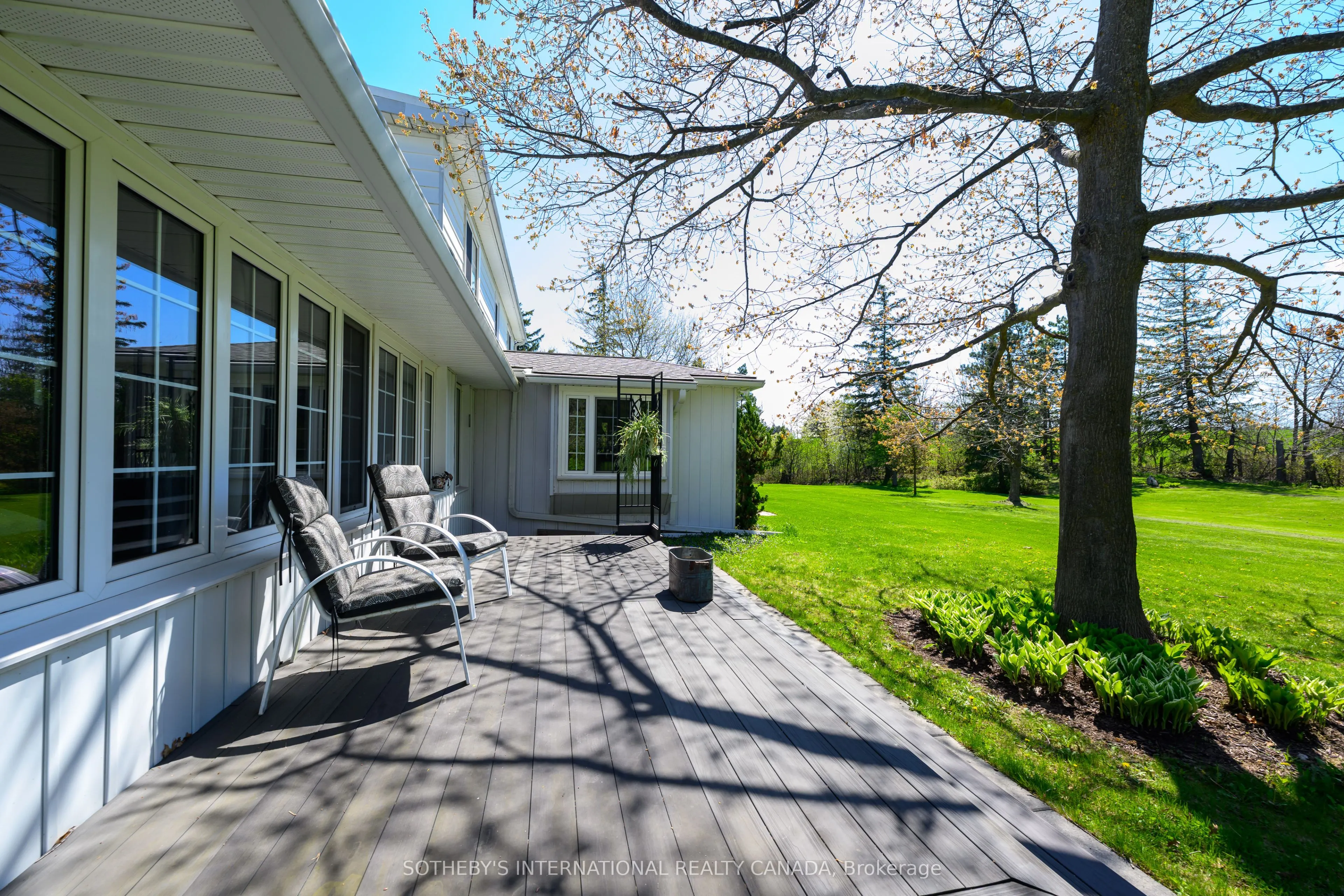2501 1 Sideroad