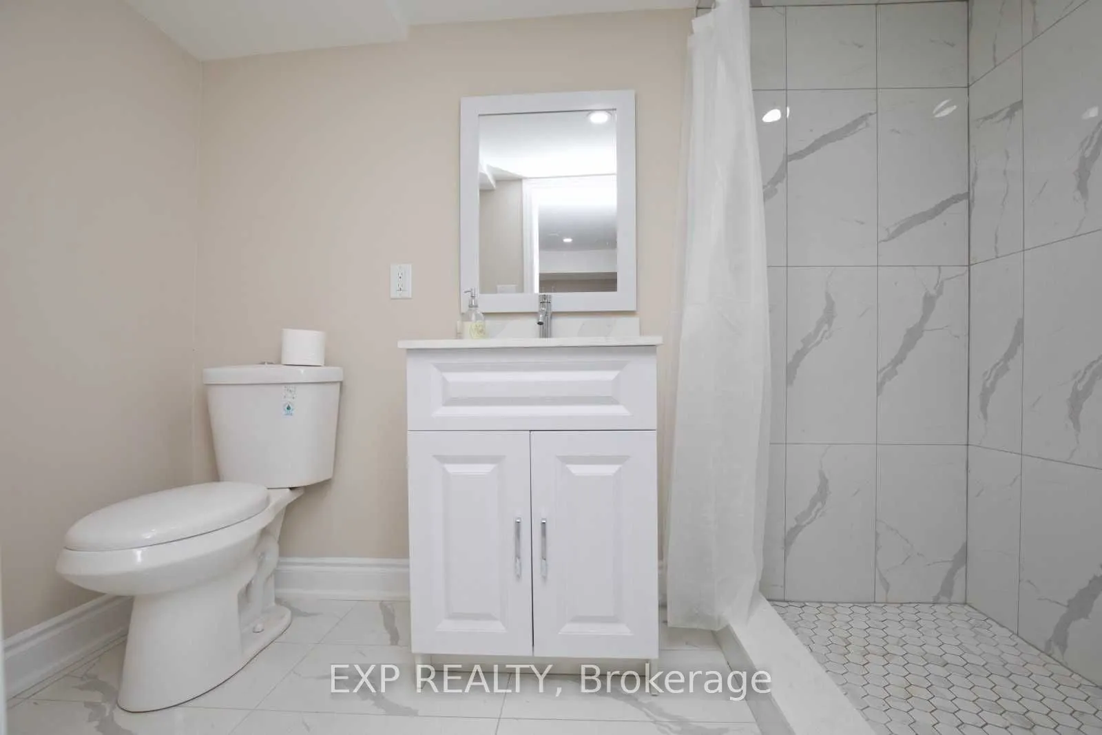 4 Goodwood Road, #Lower