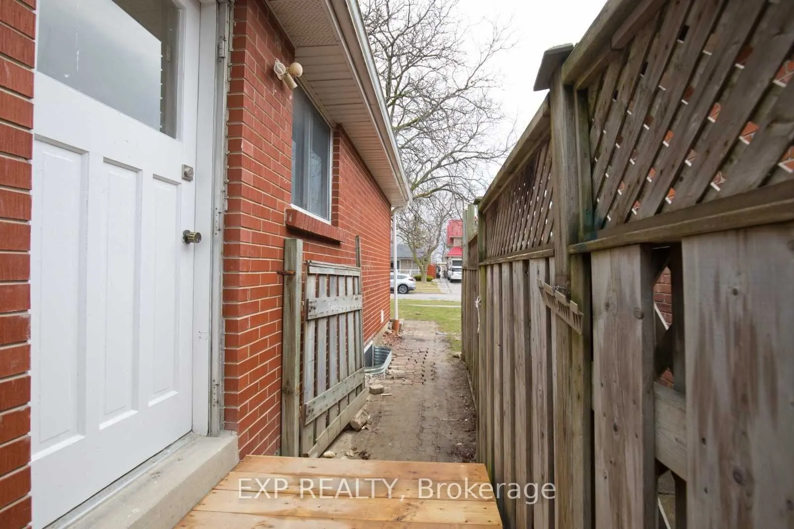 4 Goodwood Road, #Lower
