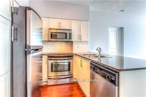 15 Windermere Avenue #2201