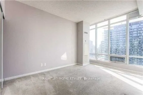 15 Windermere Avenue #2201