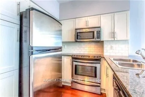 15 Windermere Avenue #2201