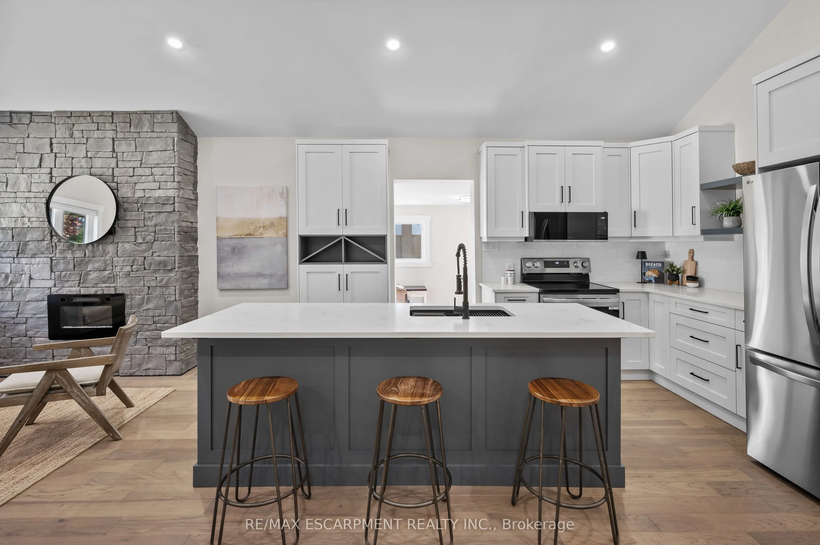 1041 Shepherd's Drive