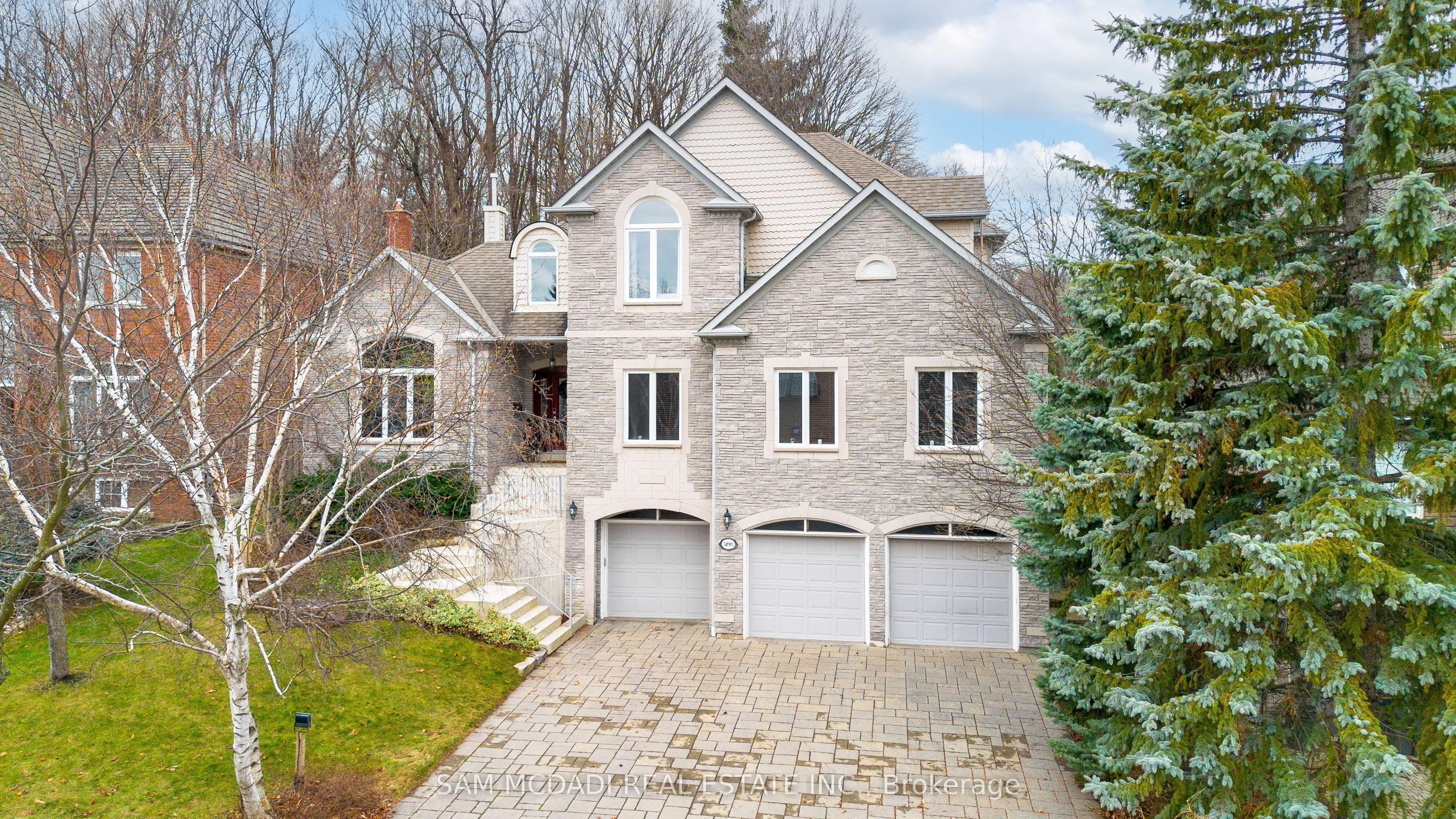 5198 Forest Ridge Drive