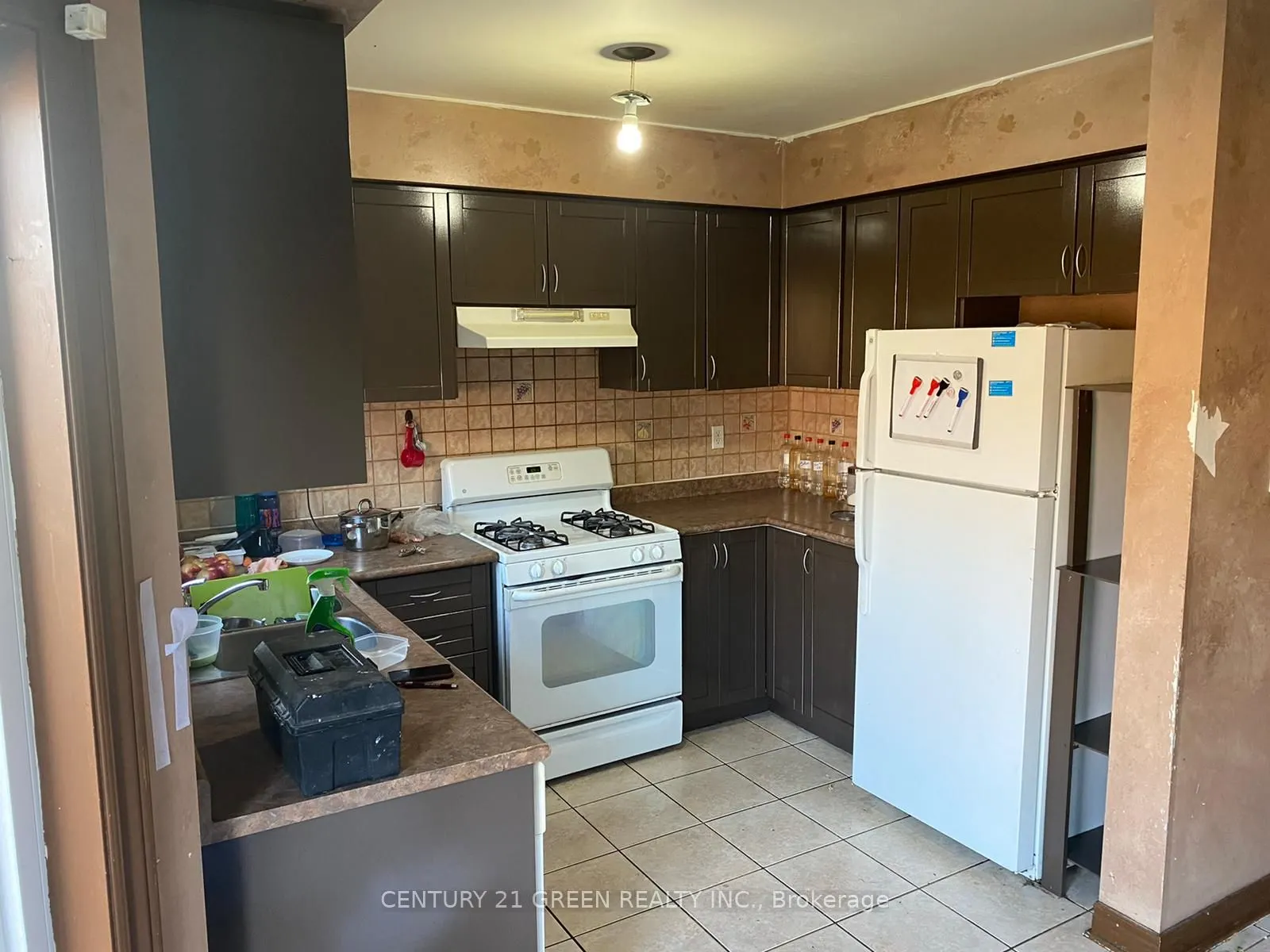 598 Dolly Bird Lane #(Upper)
