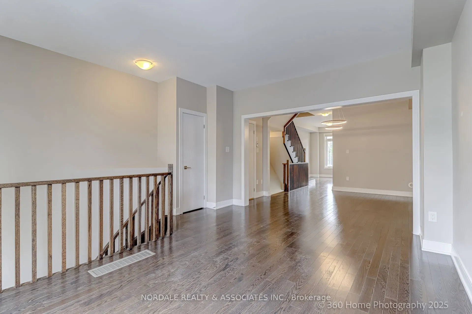 560 Mermaid Crescent