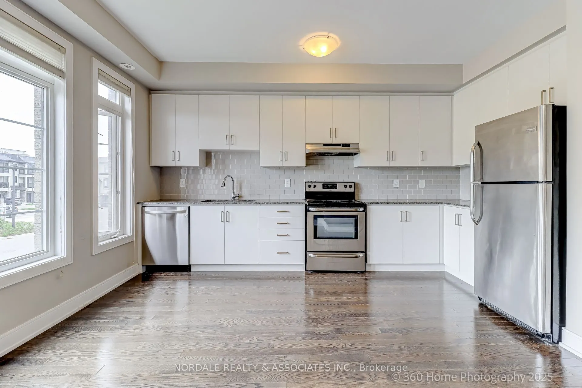 560 Mermaid Crescent