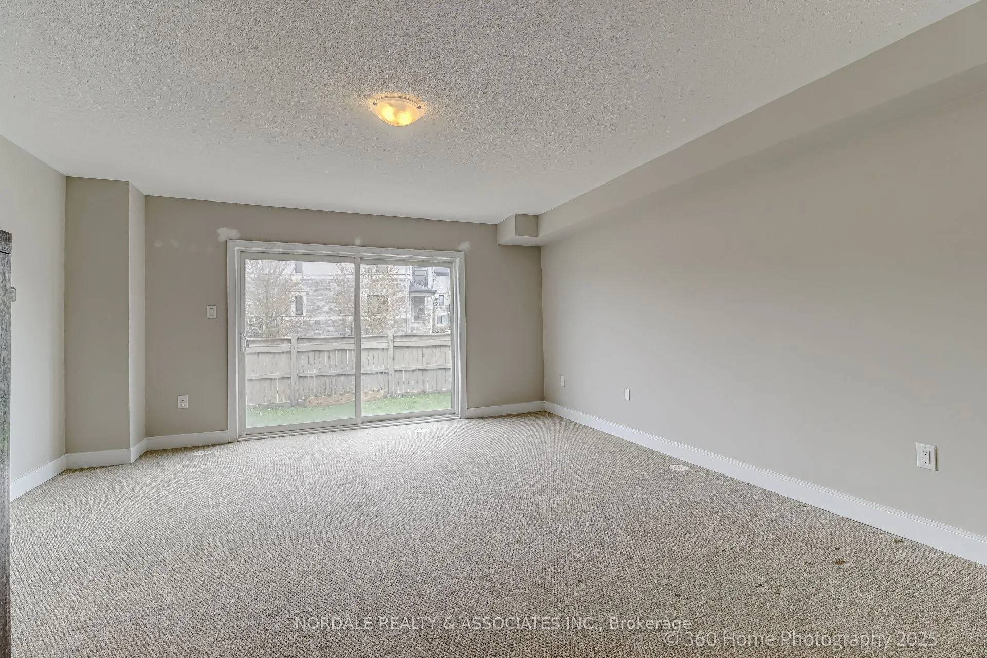 560 Mermaid Crescent