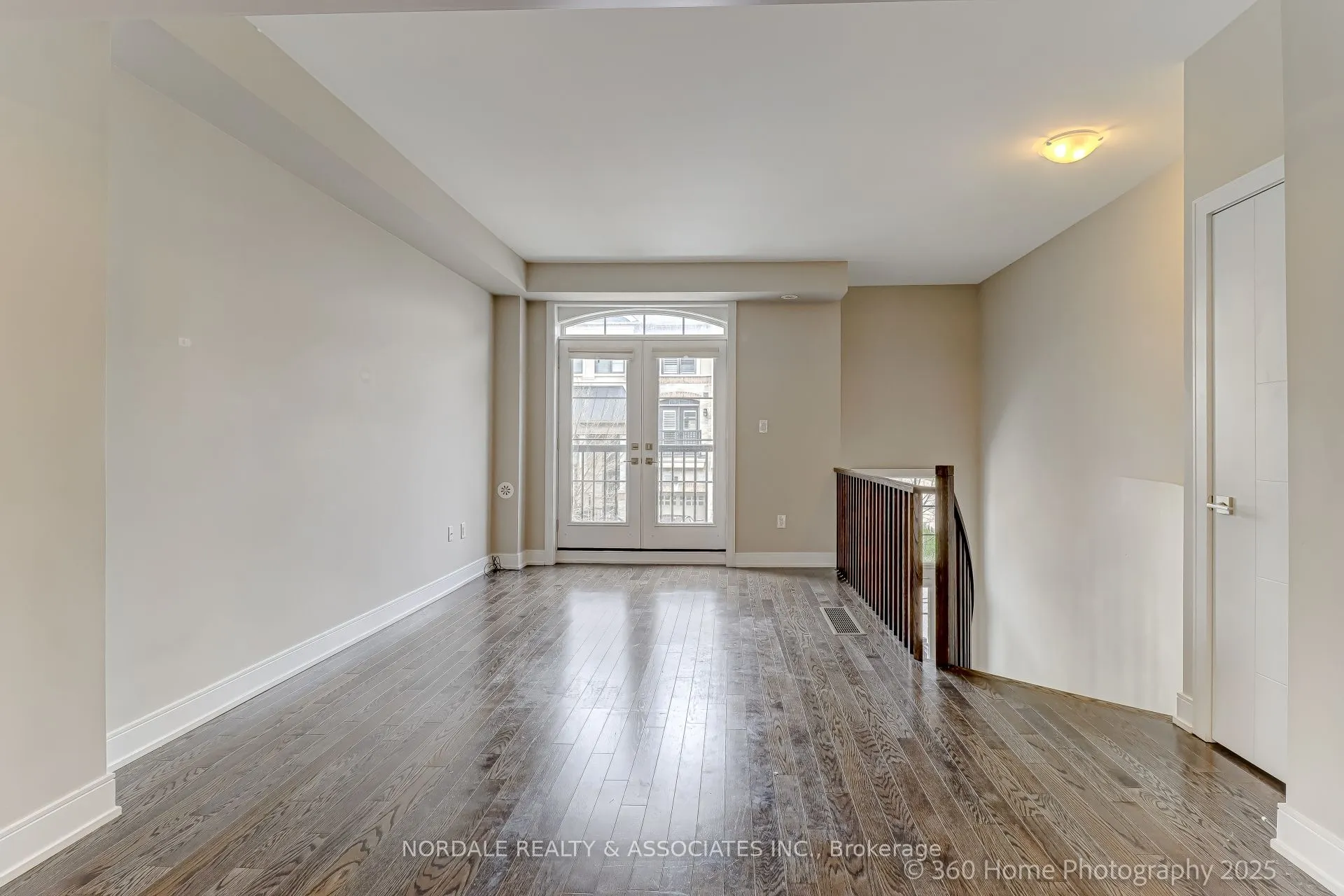 560 Mermaid Crescent