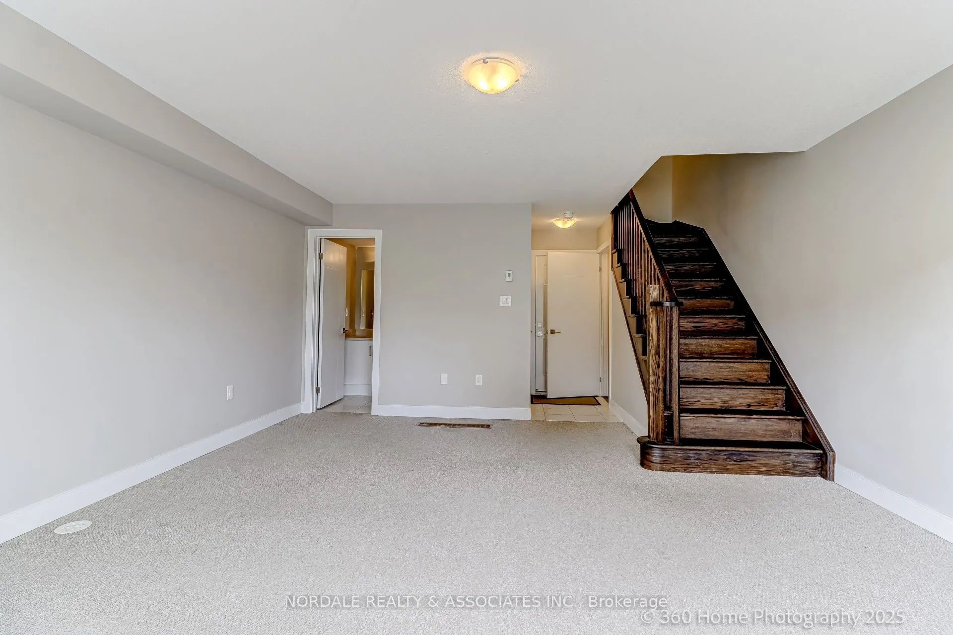 560 Mermaid Crescent