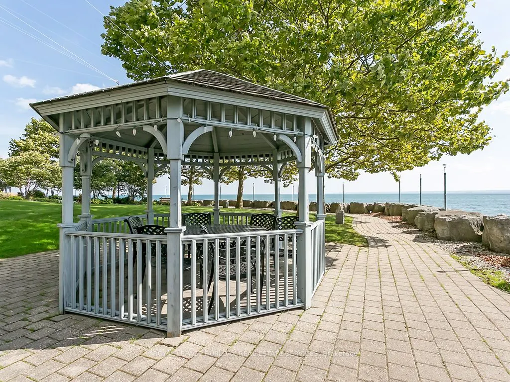 2190 Lakeshore Road, #605