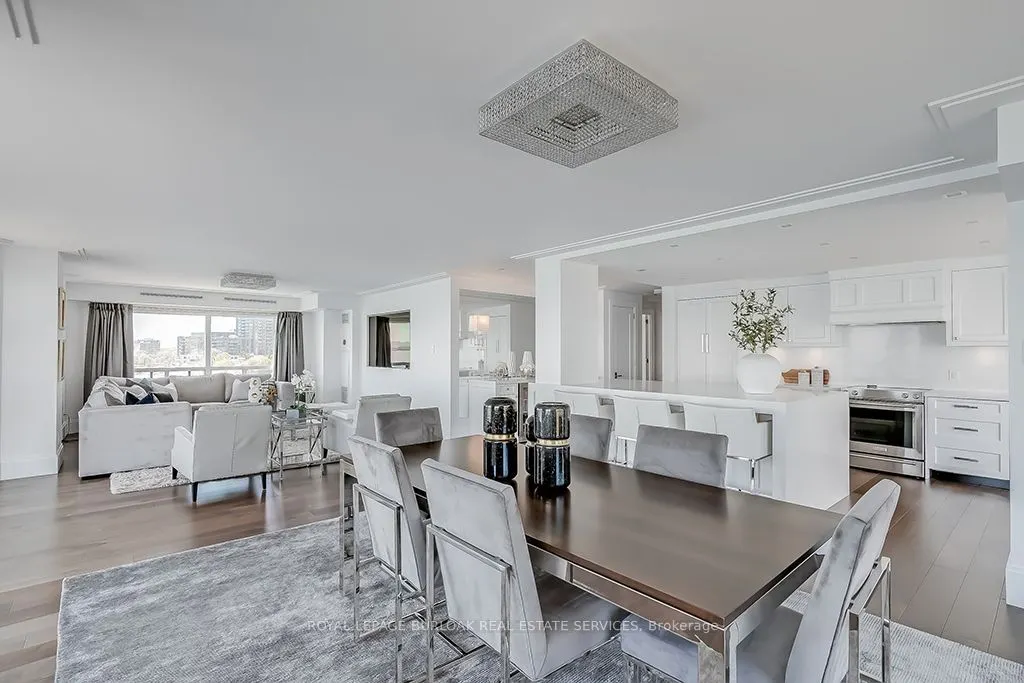 2190 Lakeshore Road, #605