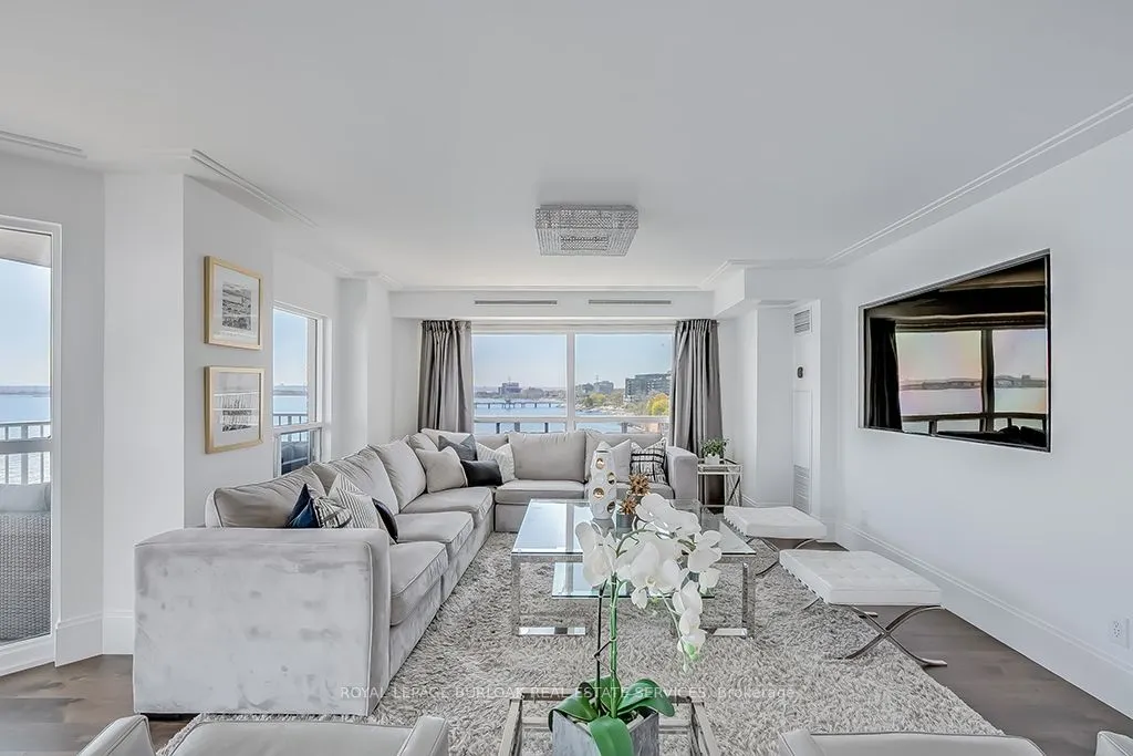 2190 Lakeshore Road, #605