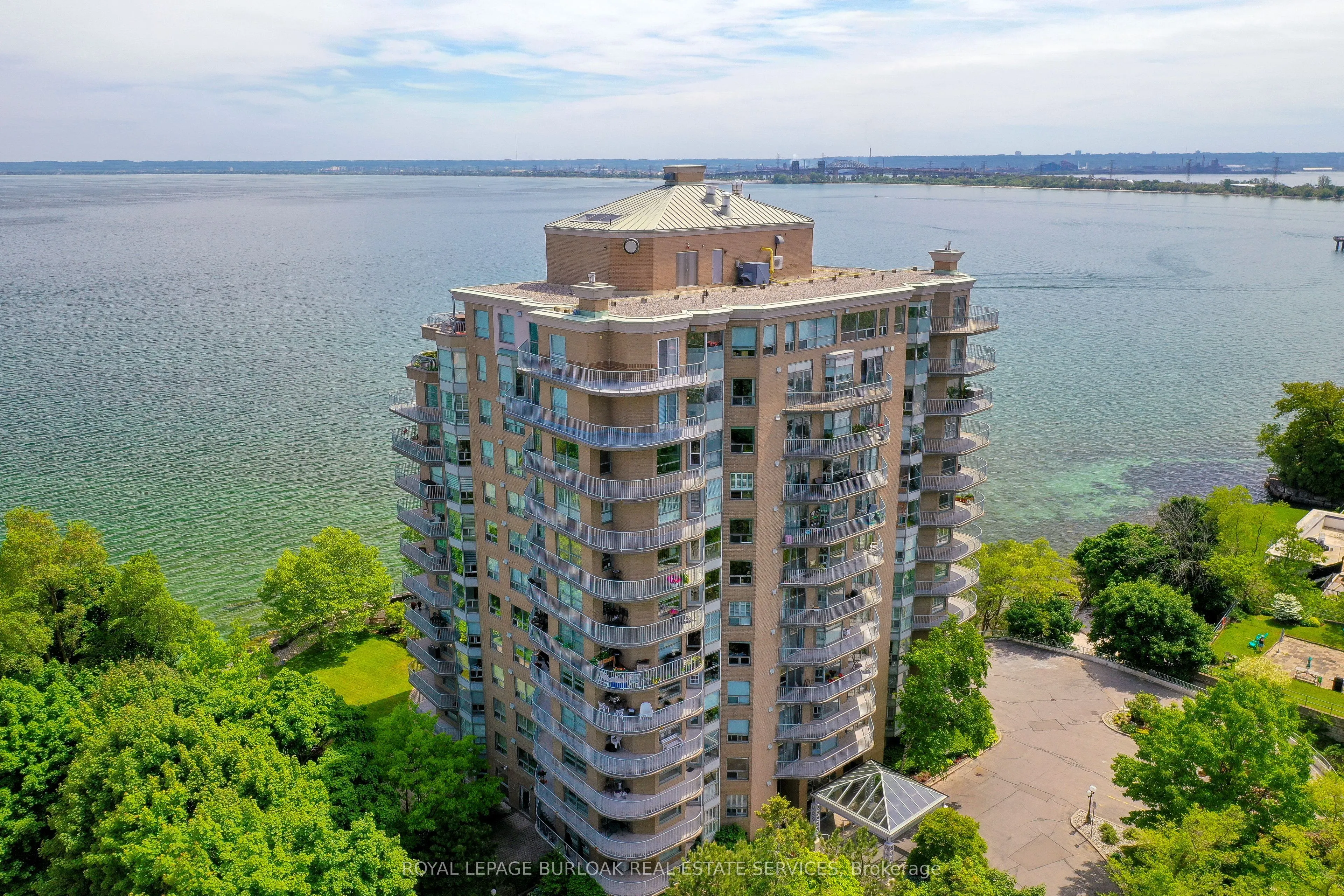 2190 Lakeshore Road, #605