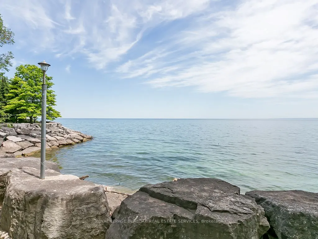 2190 Lakeshore Road, #605