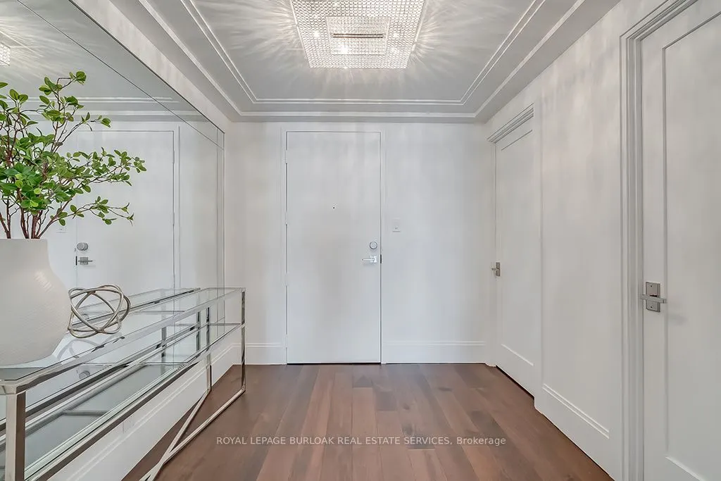 2190 Lakeshore Road, #605