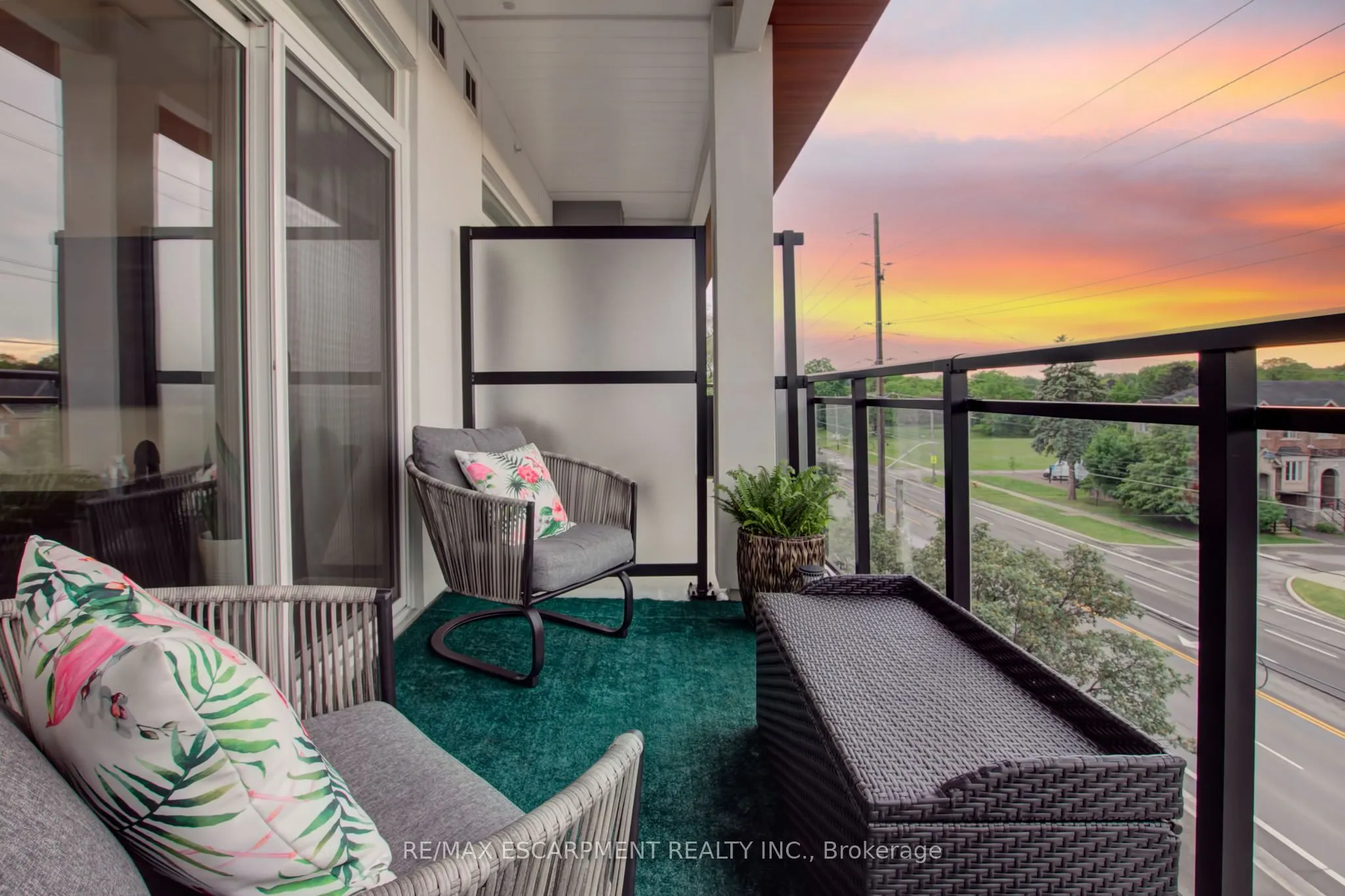 320 Plains Road E, #414