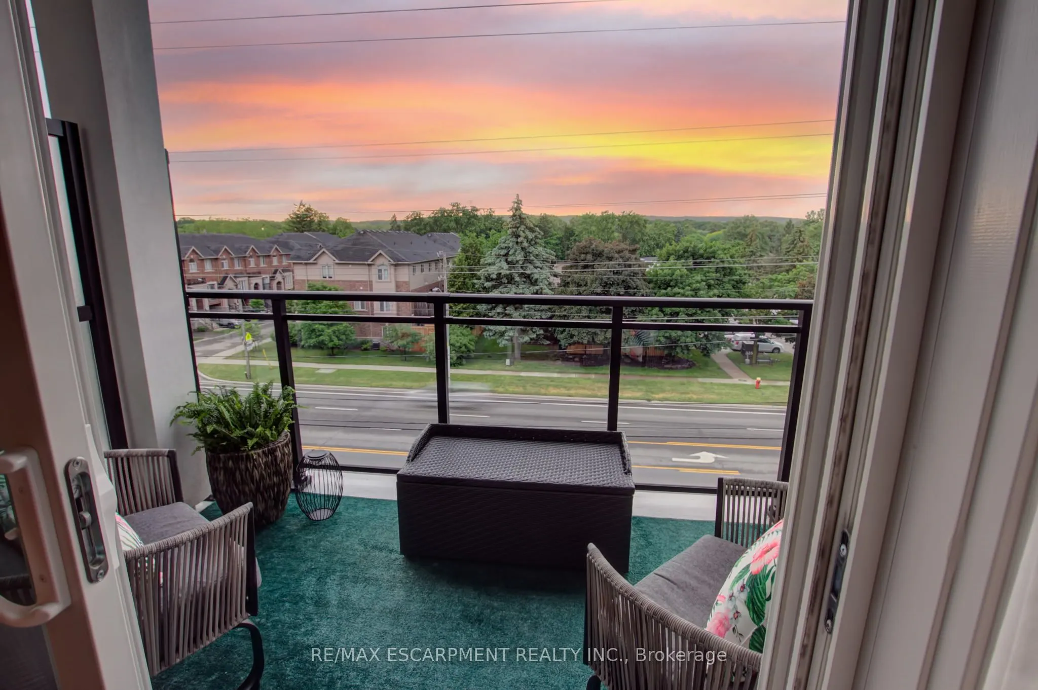 320 Plains Road E, #414