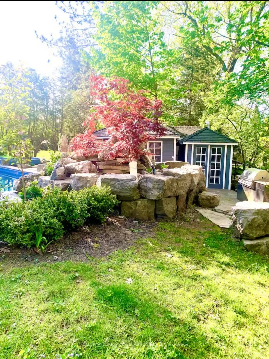 876 Parkland Avenue