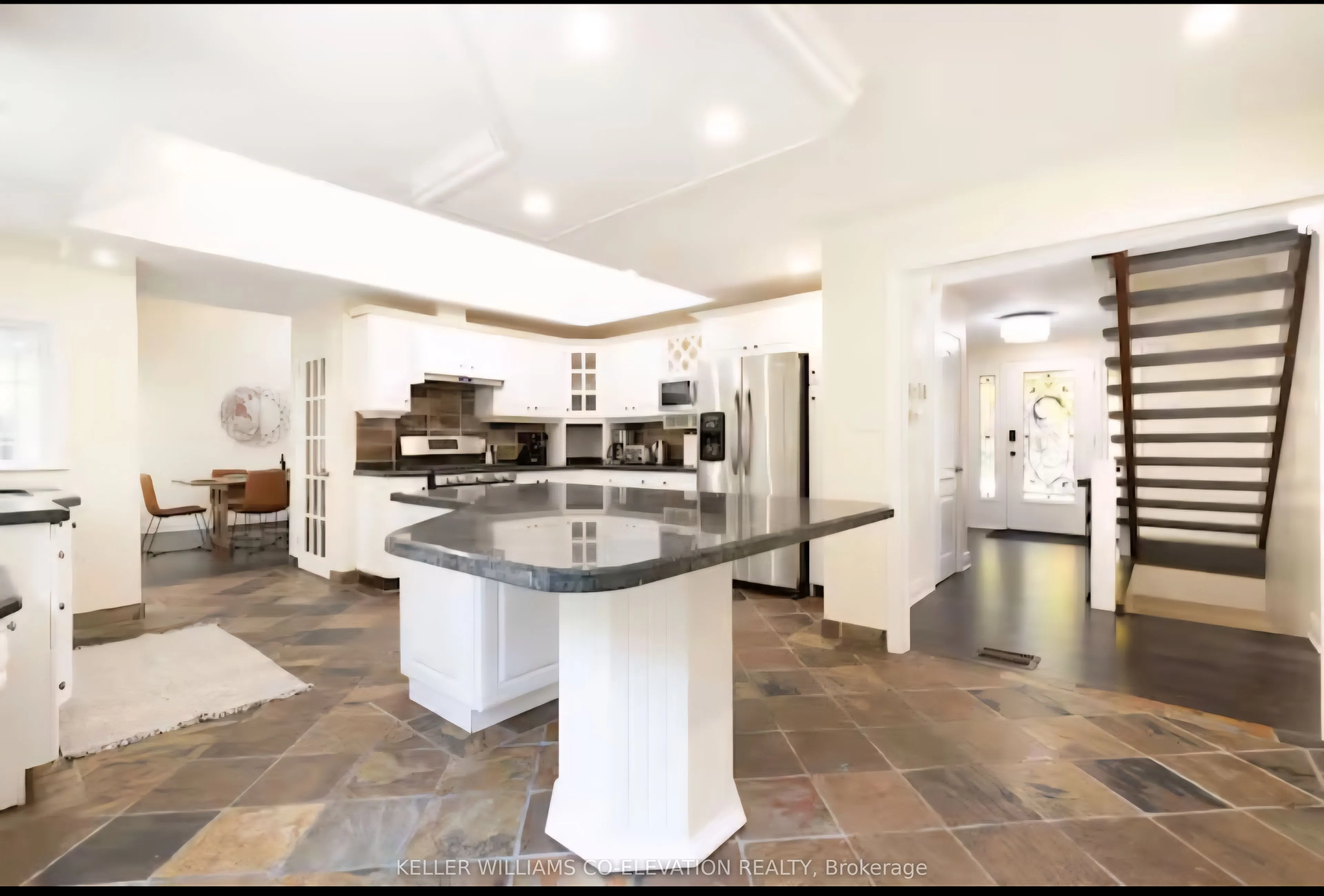 876 Parkland Avenue