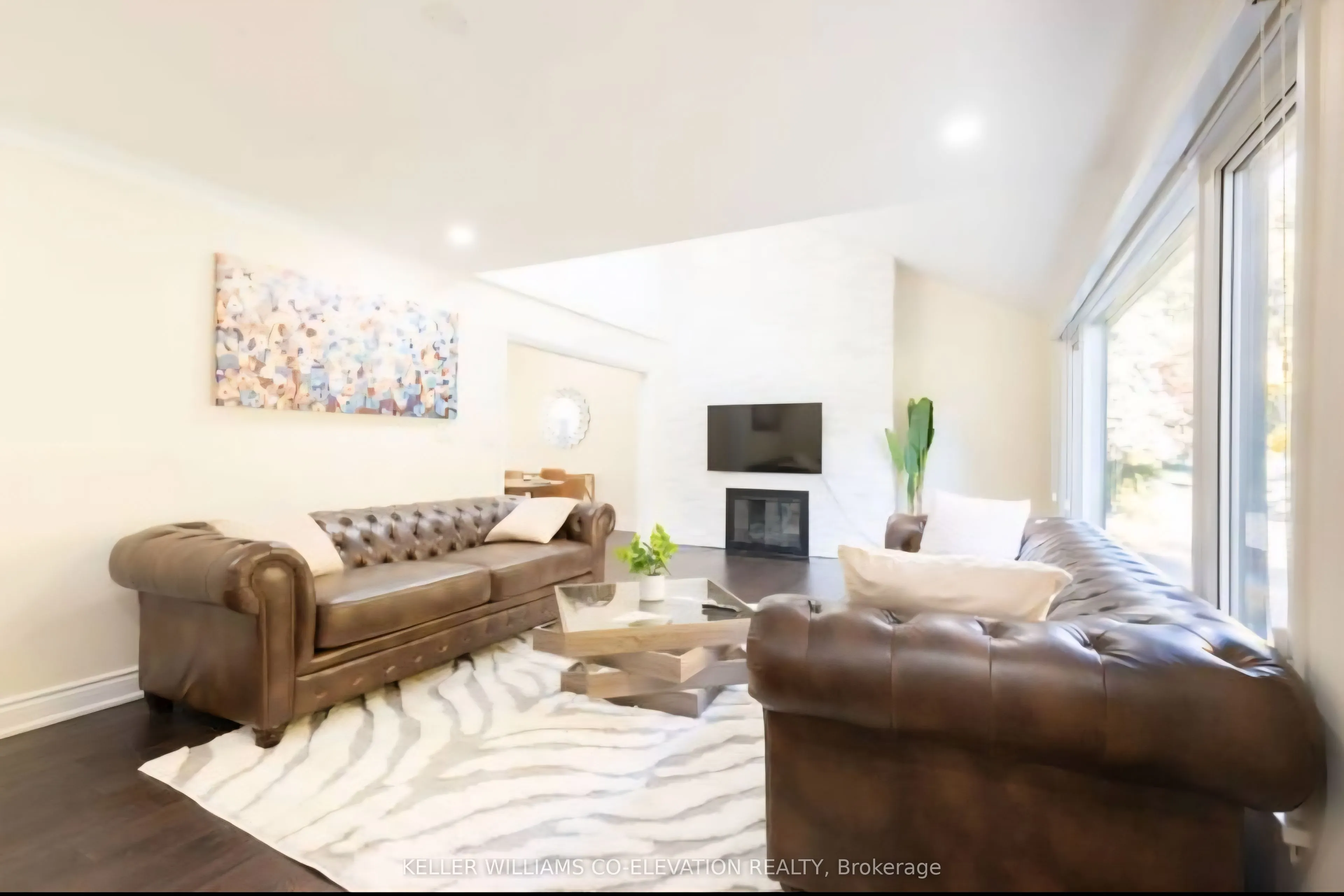 876 Parkland Avenue