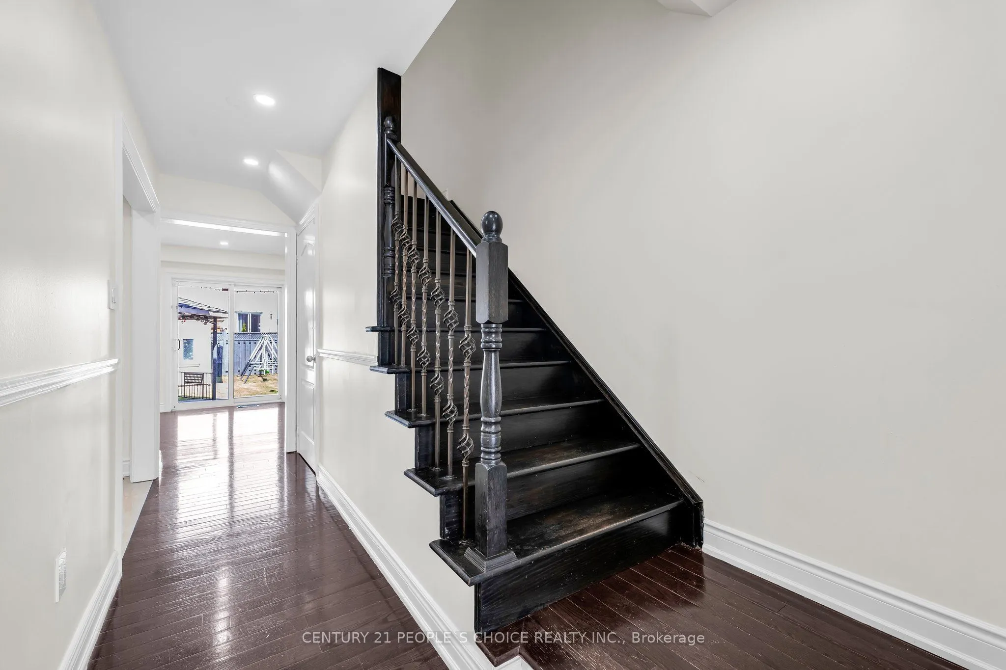 46 Studebaker Trail