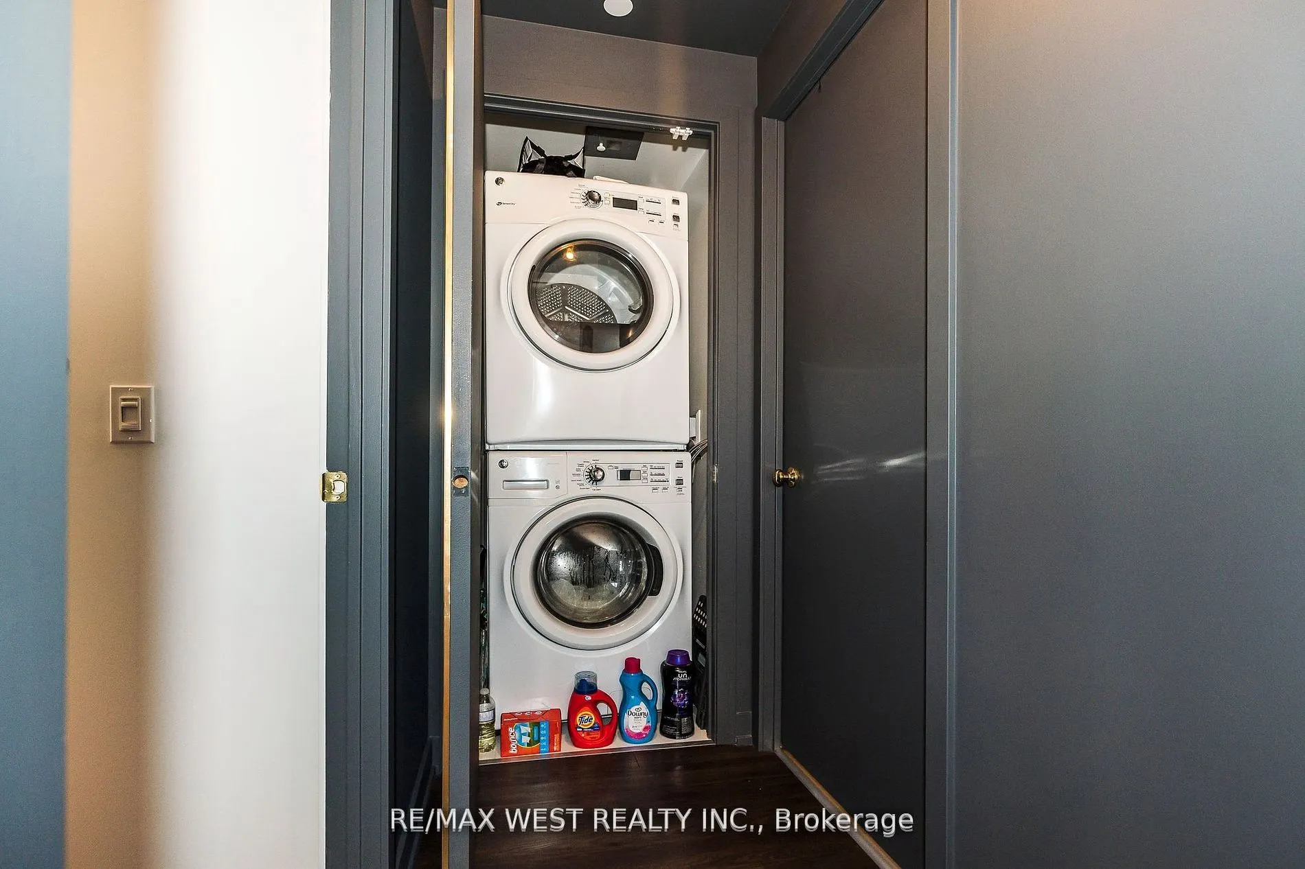 10 Park Lawn Road #1705