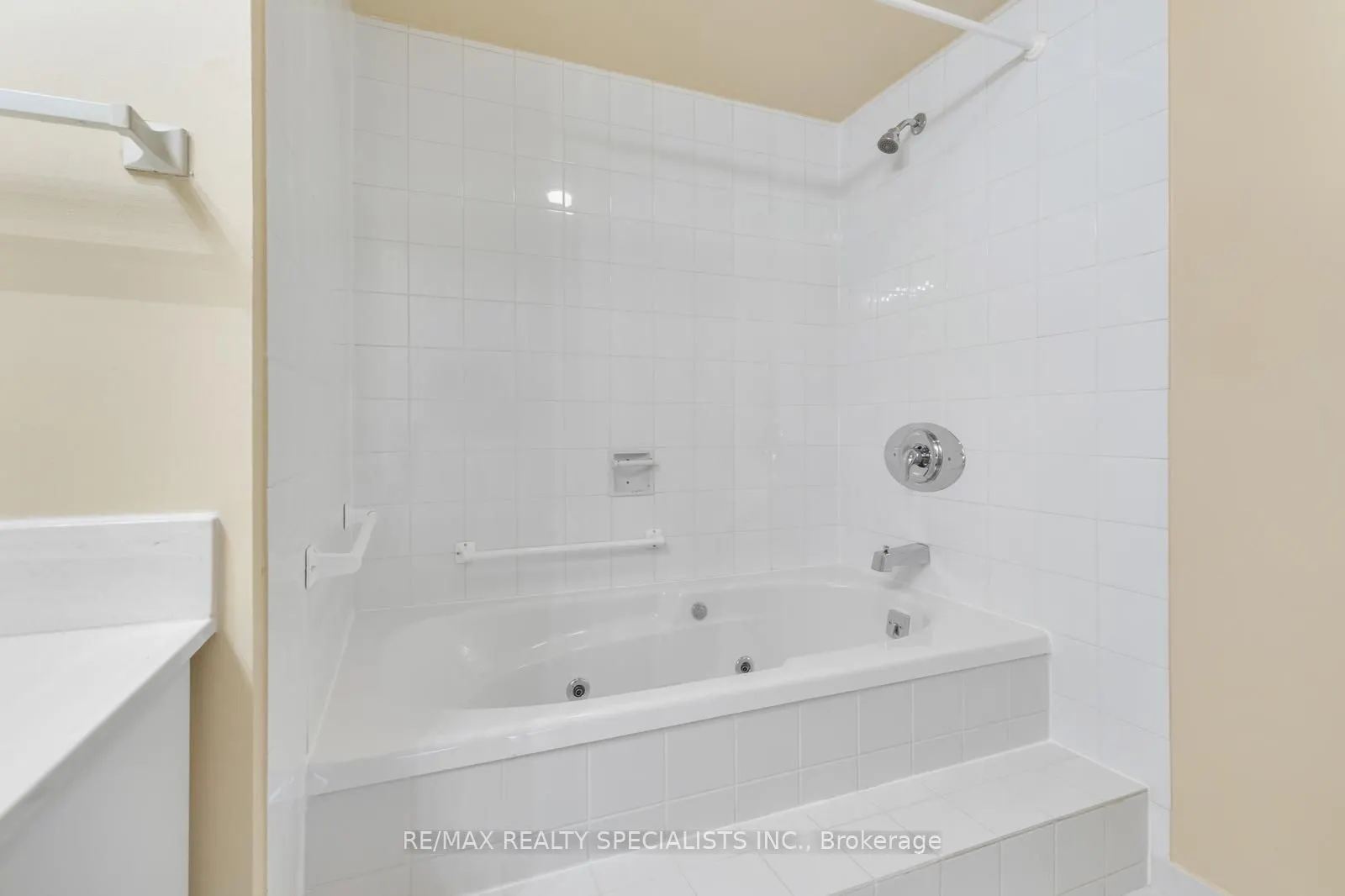 1700 The Collegeway, #506